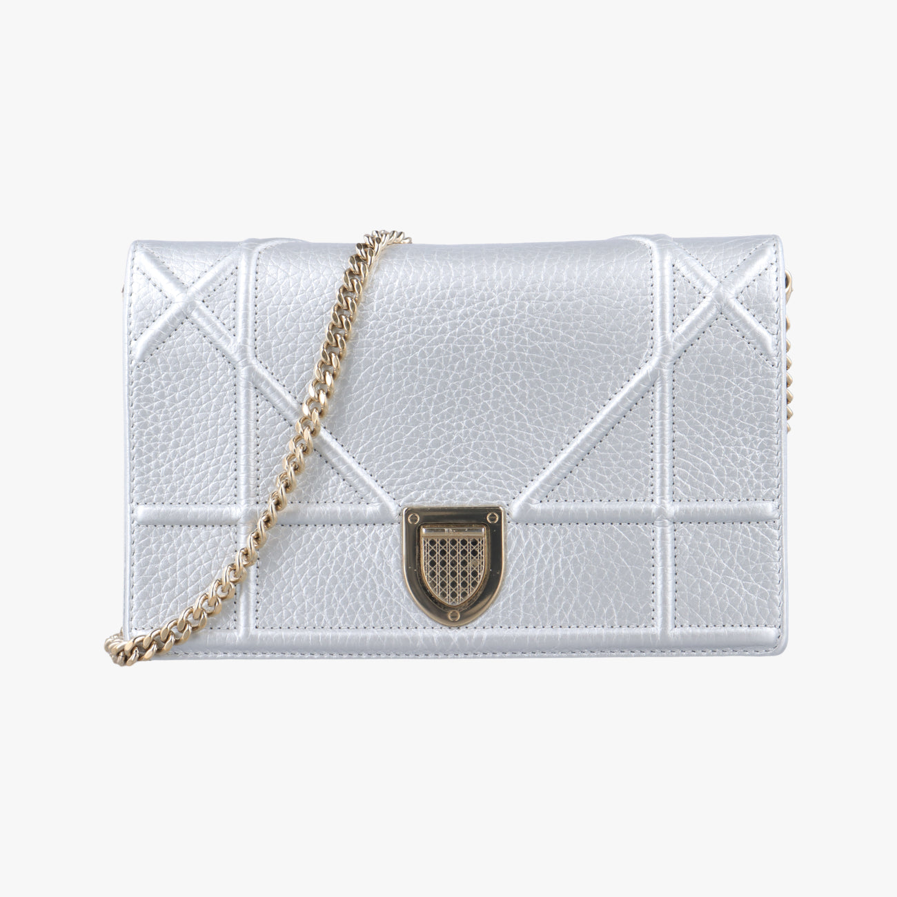 Secondhand Christian Dior Diorama Silver Leather  shoulderbag | stylenewstar