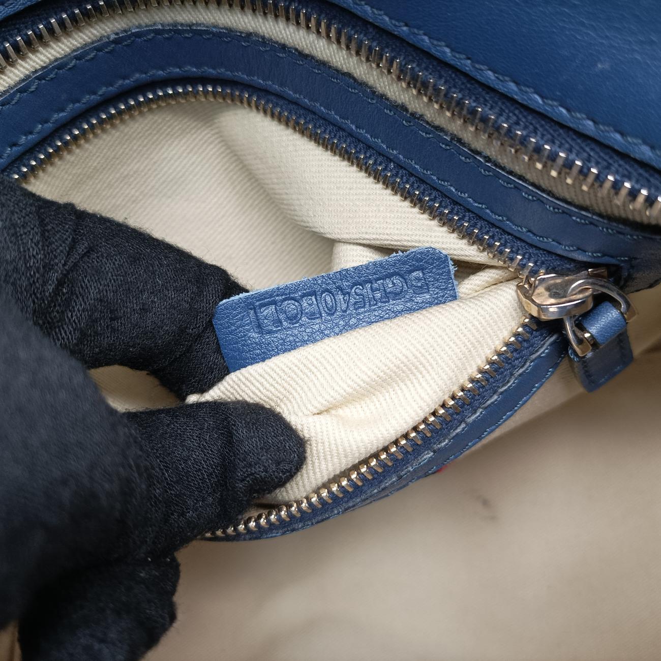 Pre-owned Valentino ROCKSTUD Blue Leather  shoulderbag | stylenewstar