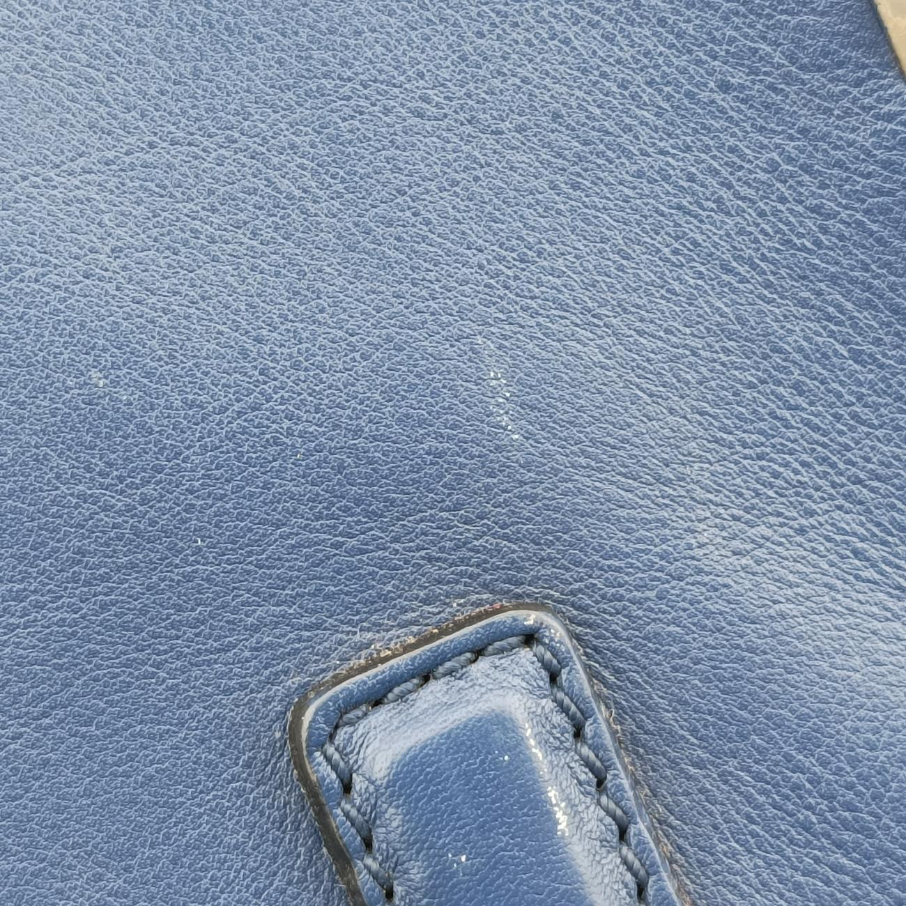 Pre-owned Valentino ROCKSTUD Blue Leather  shoulderbag | stylenewstar