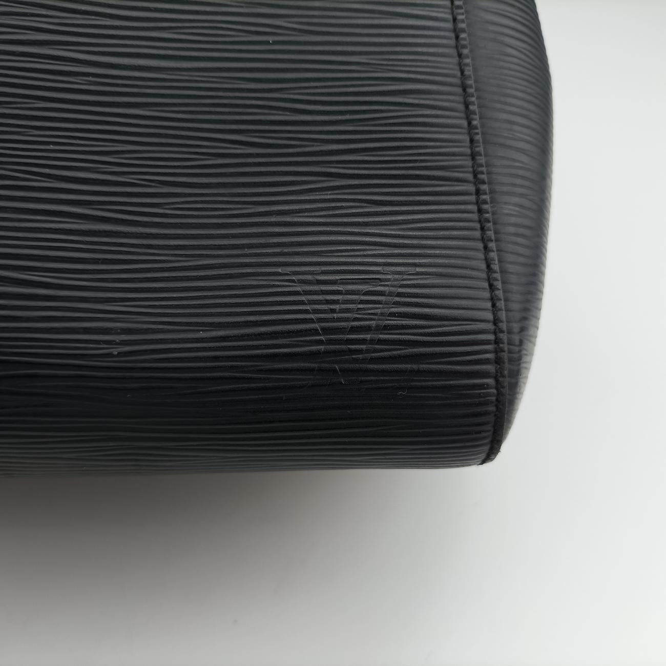 Pre-owned Louis Vuitton Marly MM Noir epi M94612 handbag | stylenewstar