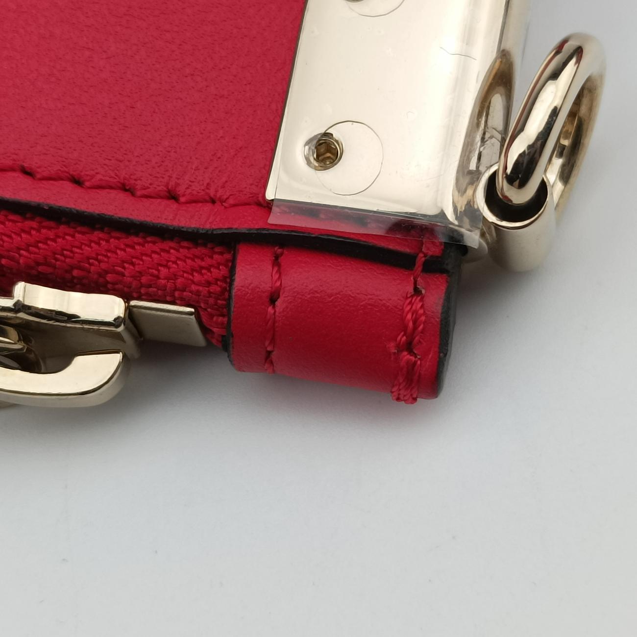 Pre-owned VERSACE La Medusa Red Leather  shoulderbag | stylenewstar