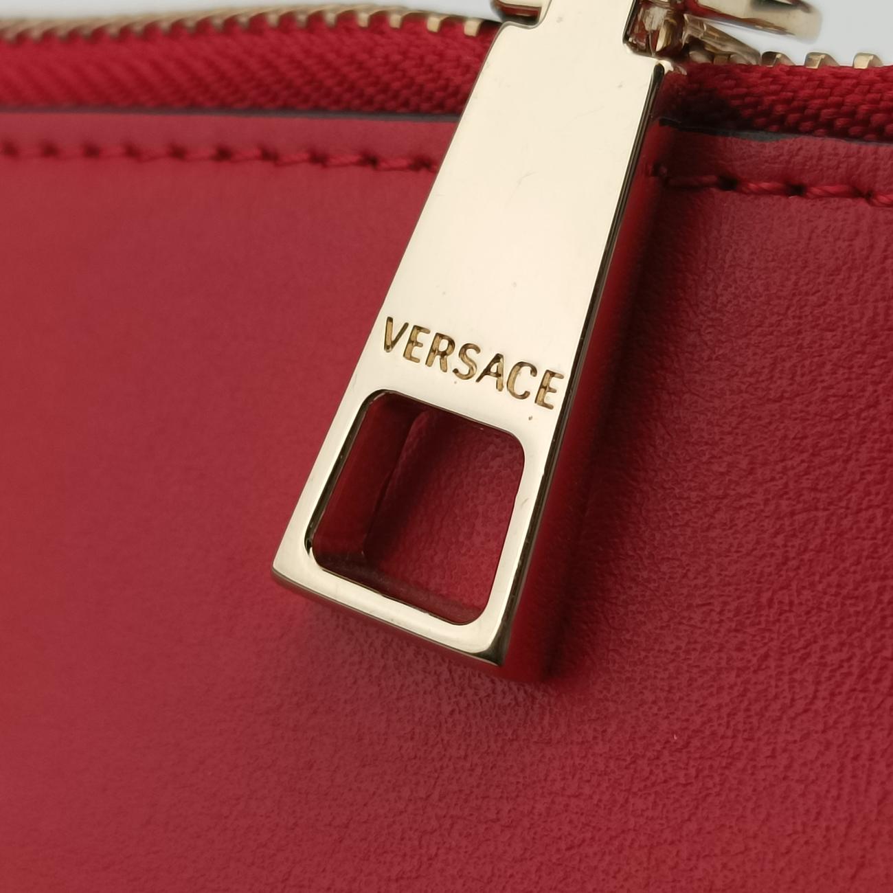 Pre-owned VERSACE La Medusa Red Leather  shoulderbag | stylenewstar