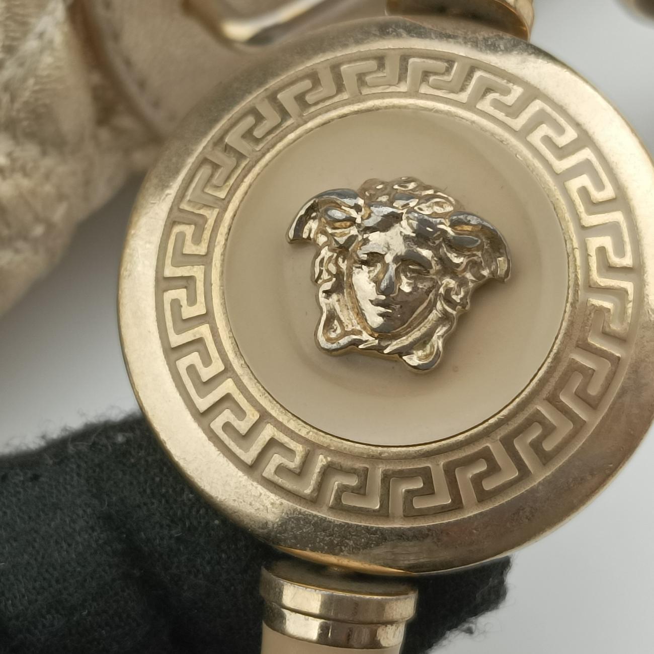 Pre-owned VERSACE Medusa Charm Vanitas Golden Leather  shoulderbag | stylenewstar