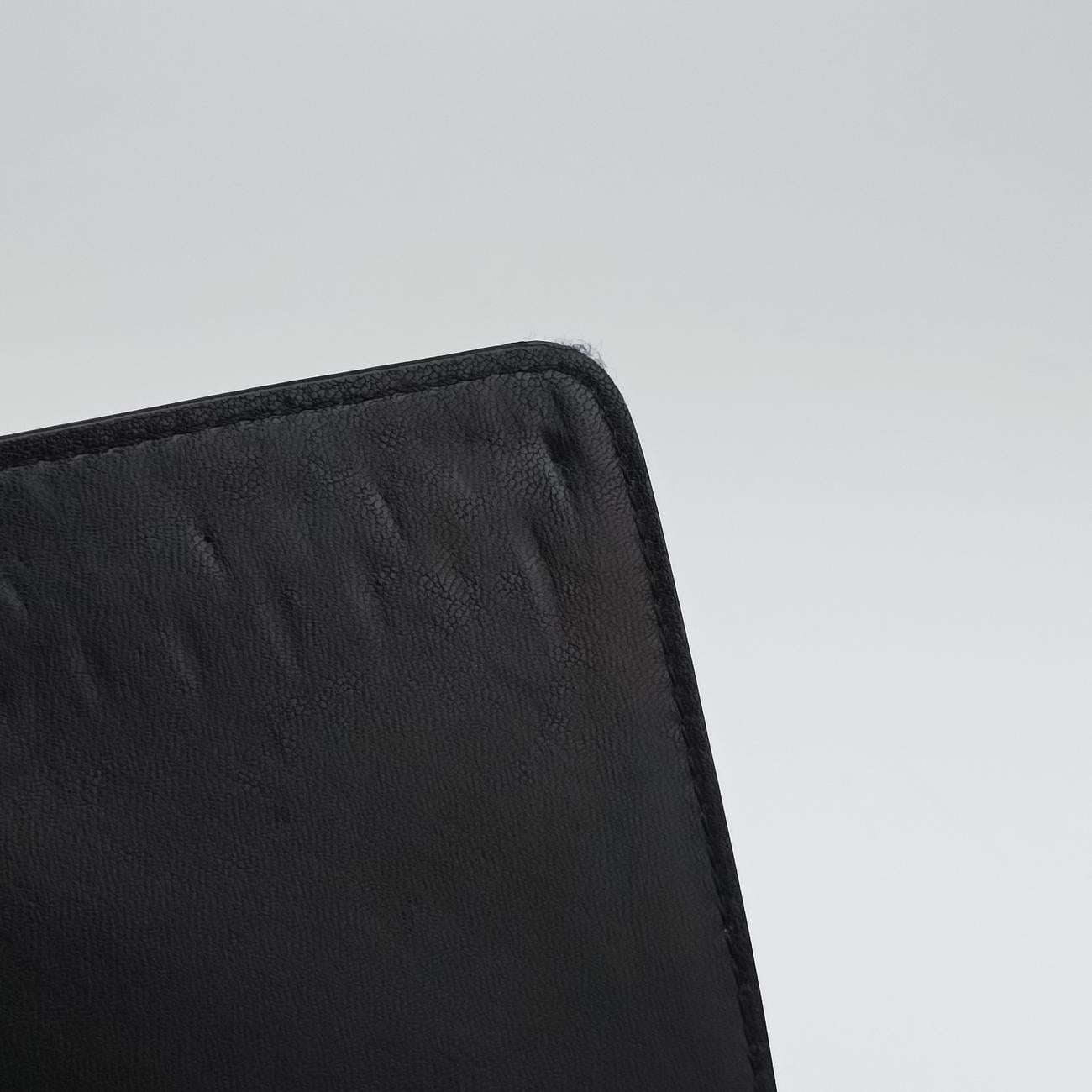 Secondhand VERSACE Studded Palazzo medusa Black Leather  shoulderbag | stylenewstar