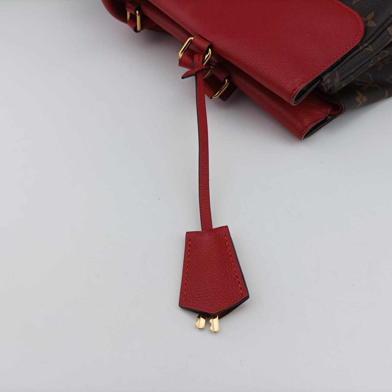 Secondhand Louis Vuitton Vénus brown×CERISE Monogram Canvas×calf leather M41738 shoulderbag | stylenewstar