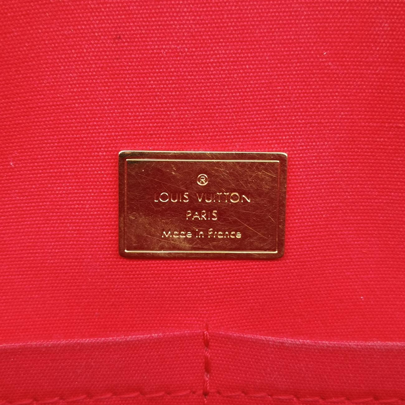 Pre-owned Louis Vuitton PASADENA CERISE Vernis M90944 shoulderbag | stylenewstar