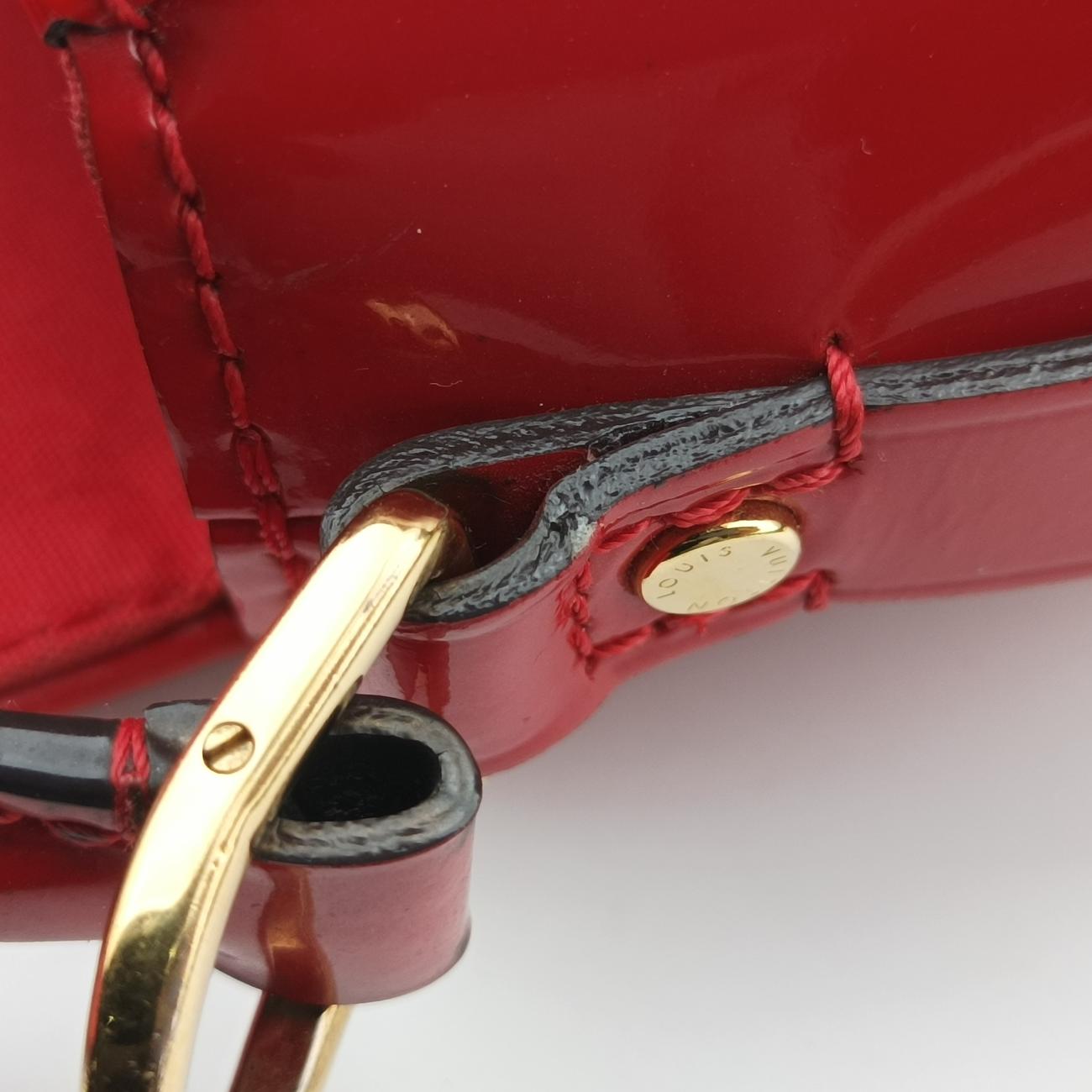 Pre-owned Louis Vuitton PASADENA CERISE Vernis M90944 shoulderbag | stylenewstar