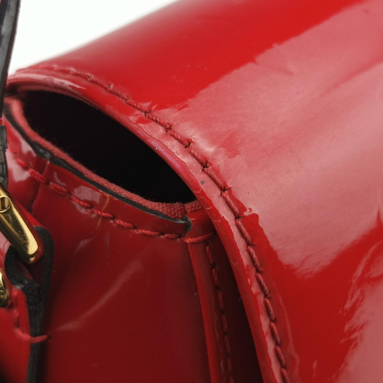 Pre-owned Louis Vuitton PASADENA CERISE Vernis M90944 shoulderbag | stylenewstar