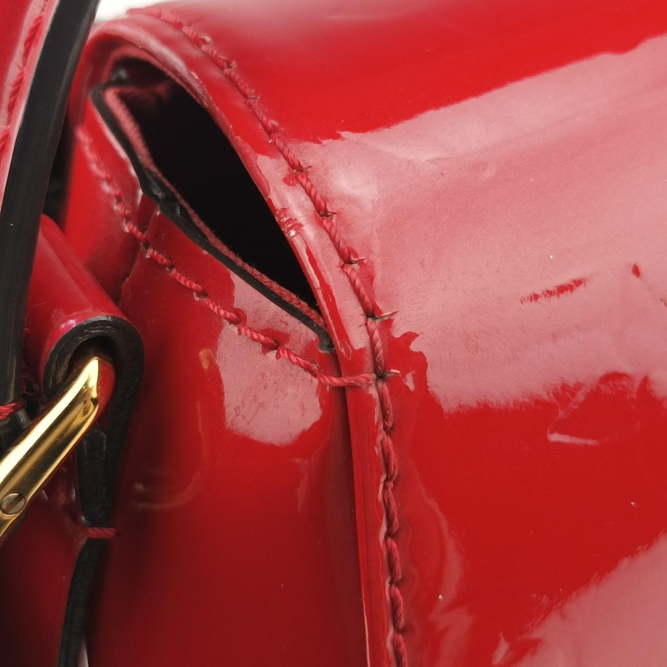 Pre-owned Louis Vuitton PASADENA CERISE Vernis M90944 shoulderbag | stylenewstar