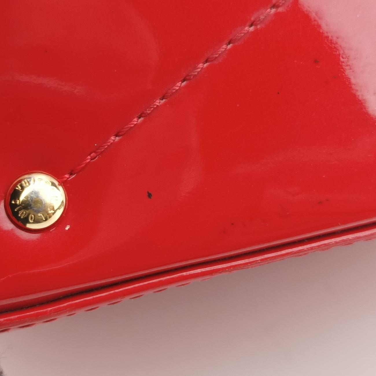 Pre-owned Louis Vuitton PASADENA CERISE Vernis M90944 shoulderbag | stylenewstar