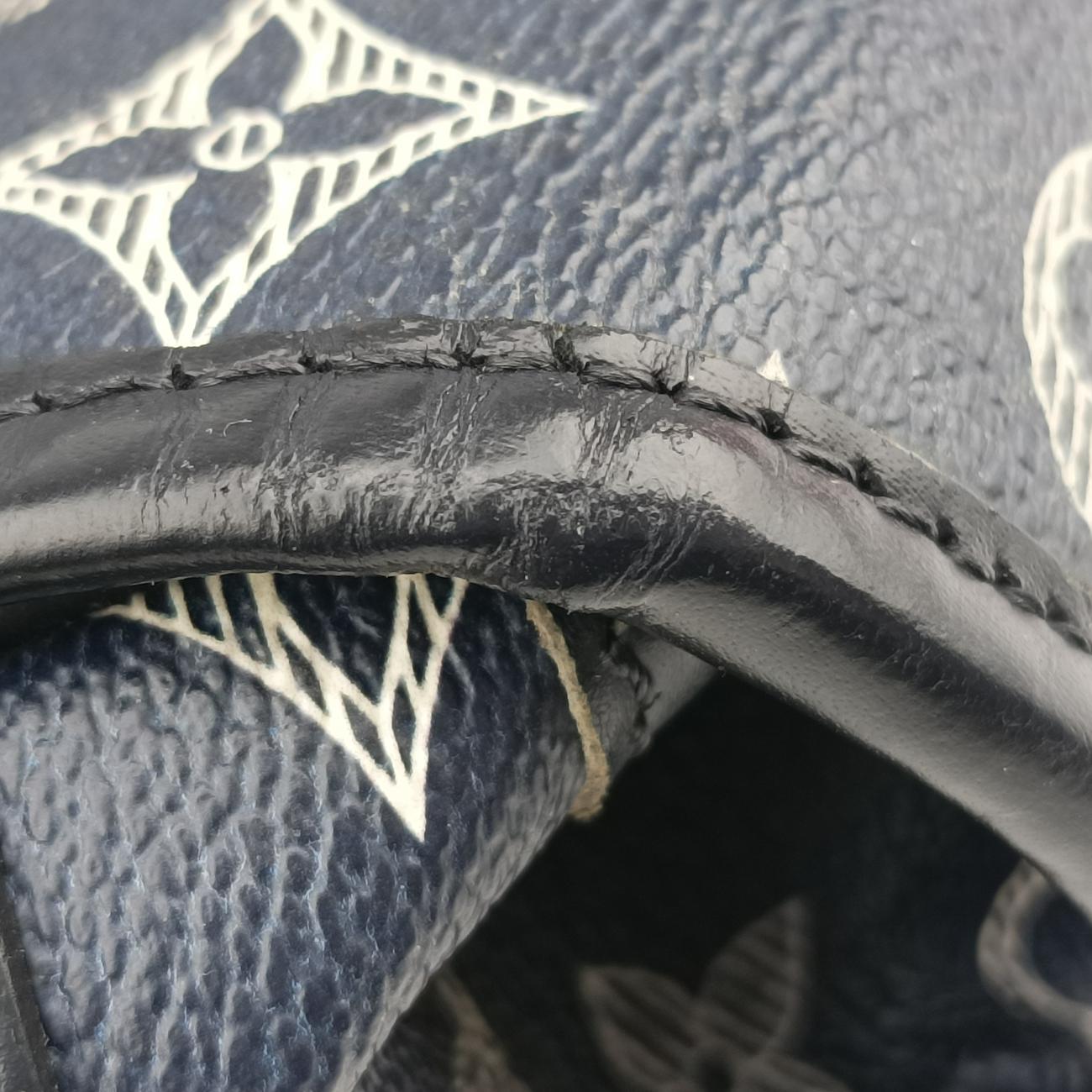 Pre-owned Louis Vuitton Messenger GM navy×multicolor Monogram Savane M43293 shoulderbag | stylenewstar