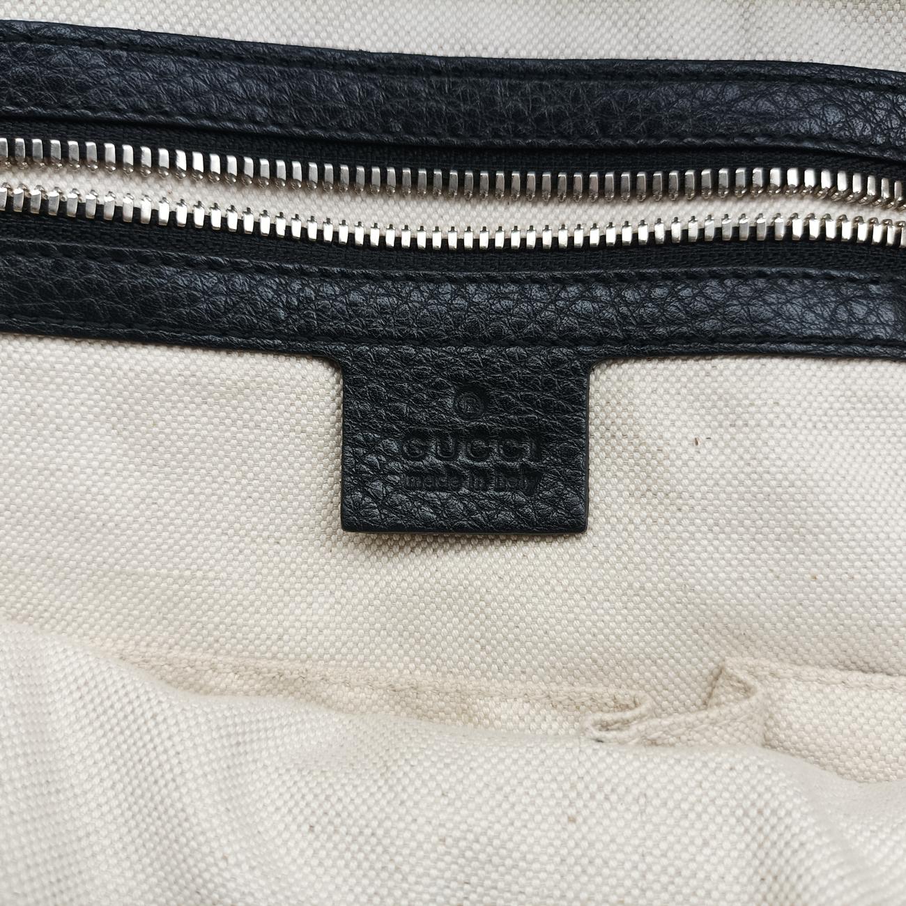 Pre-owned Gucci Soho Black Leather 359266 handbag | stylenewstar