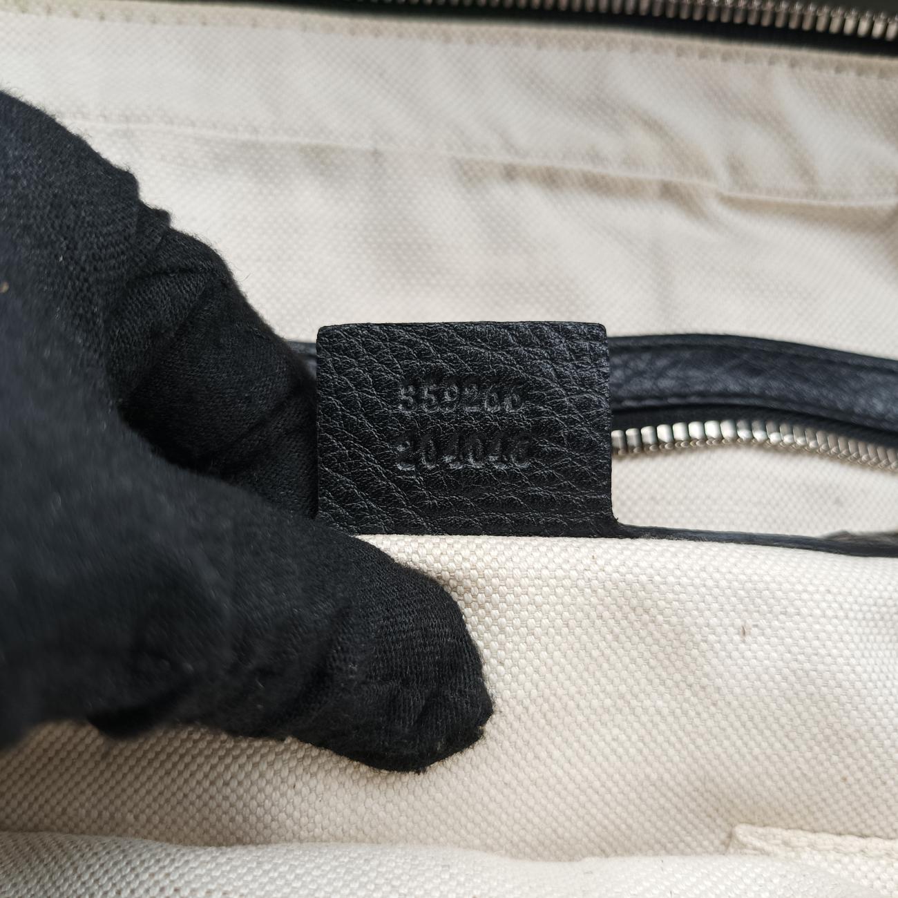 Pre-owned Gucci Soho Black Leather 359266 handbag | stylenewstar