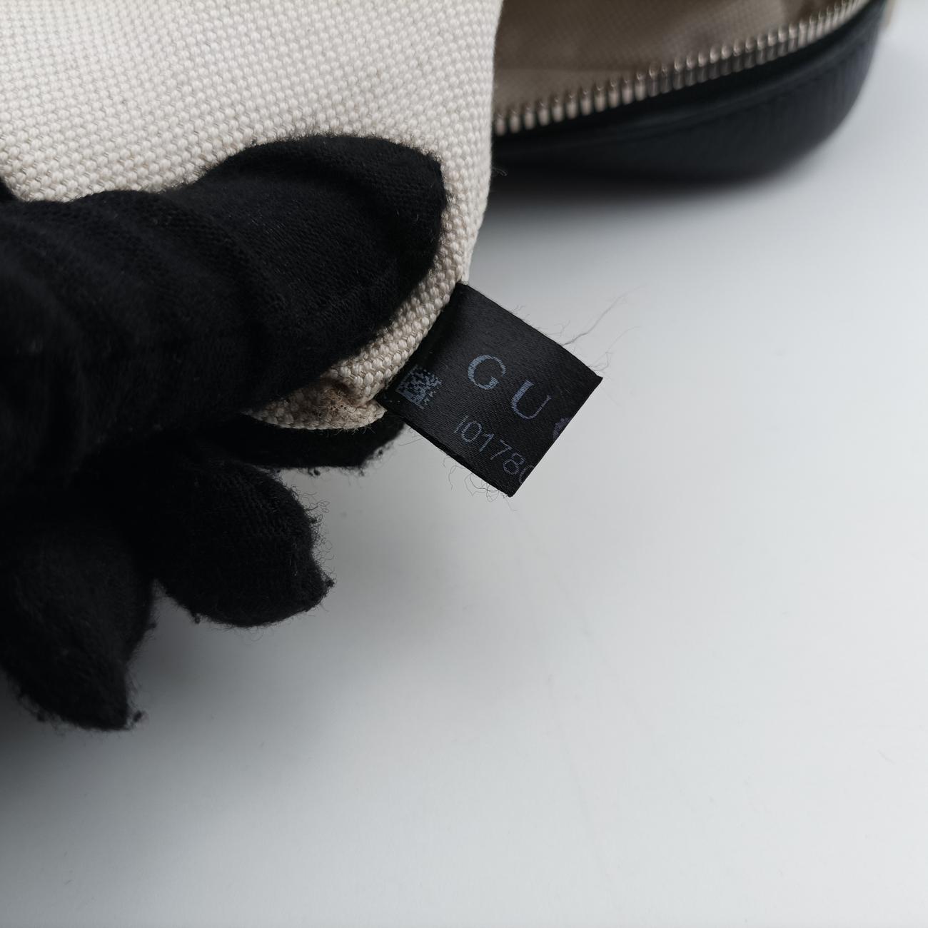 Pre-owned Gucci Soho Black Leather 359266 handbag | stylenewstar