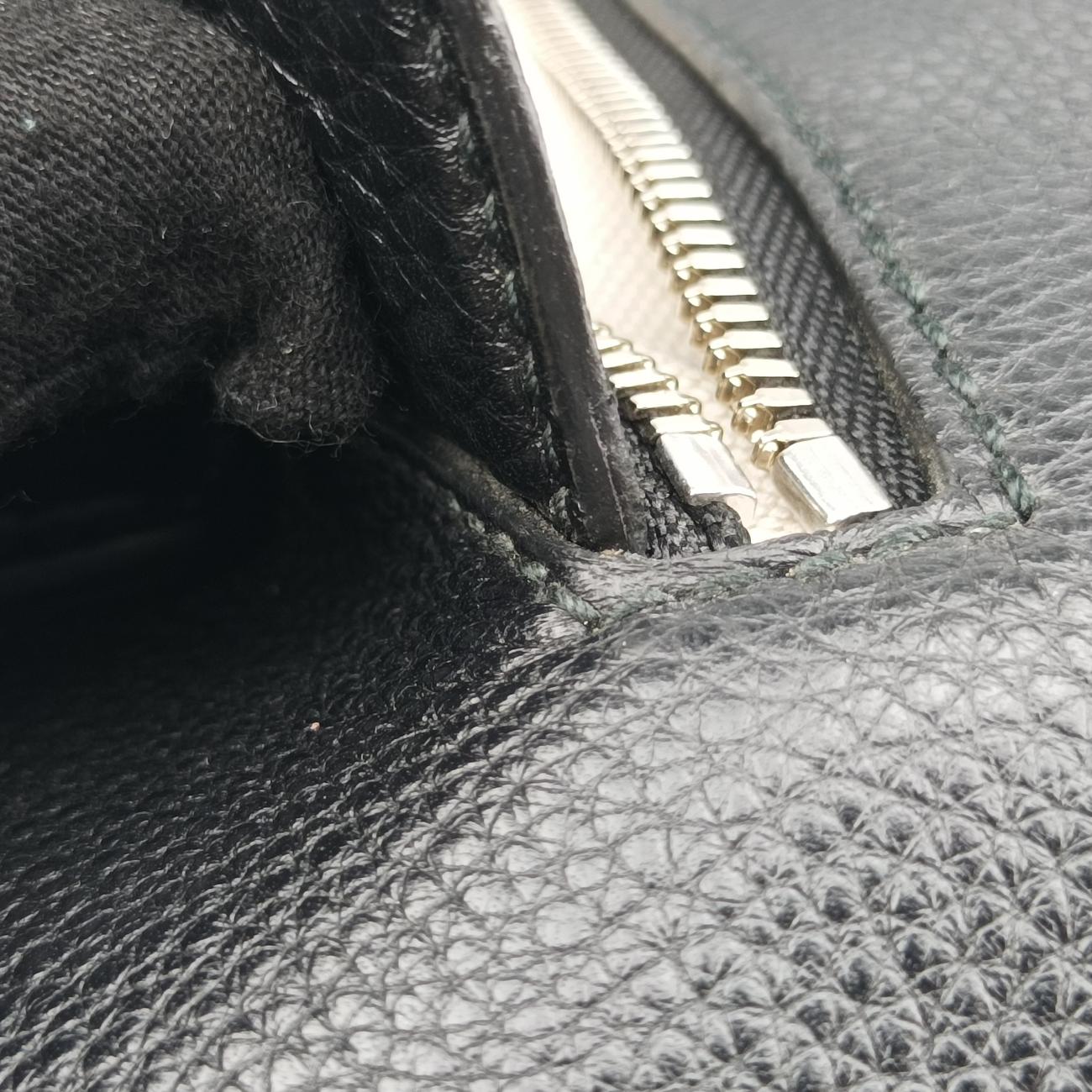 Pre-owned Gucci Soho Black Leather 359266 handbag | stylenewstar