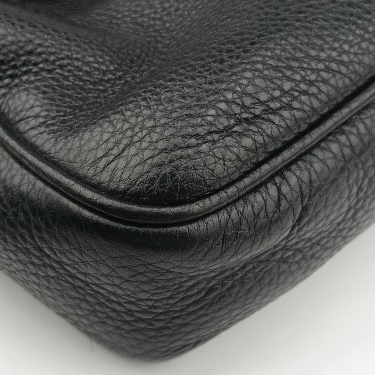 Pre-owned Gucci Soho Black Leather 359266 handbag | stylenewstar