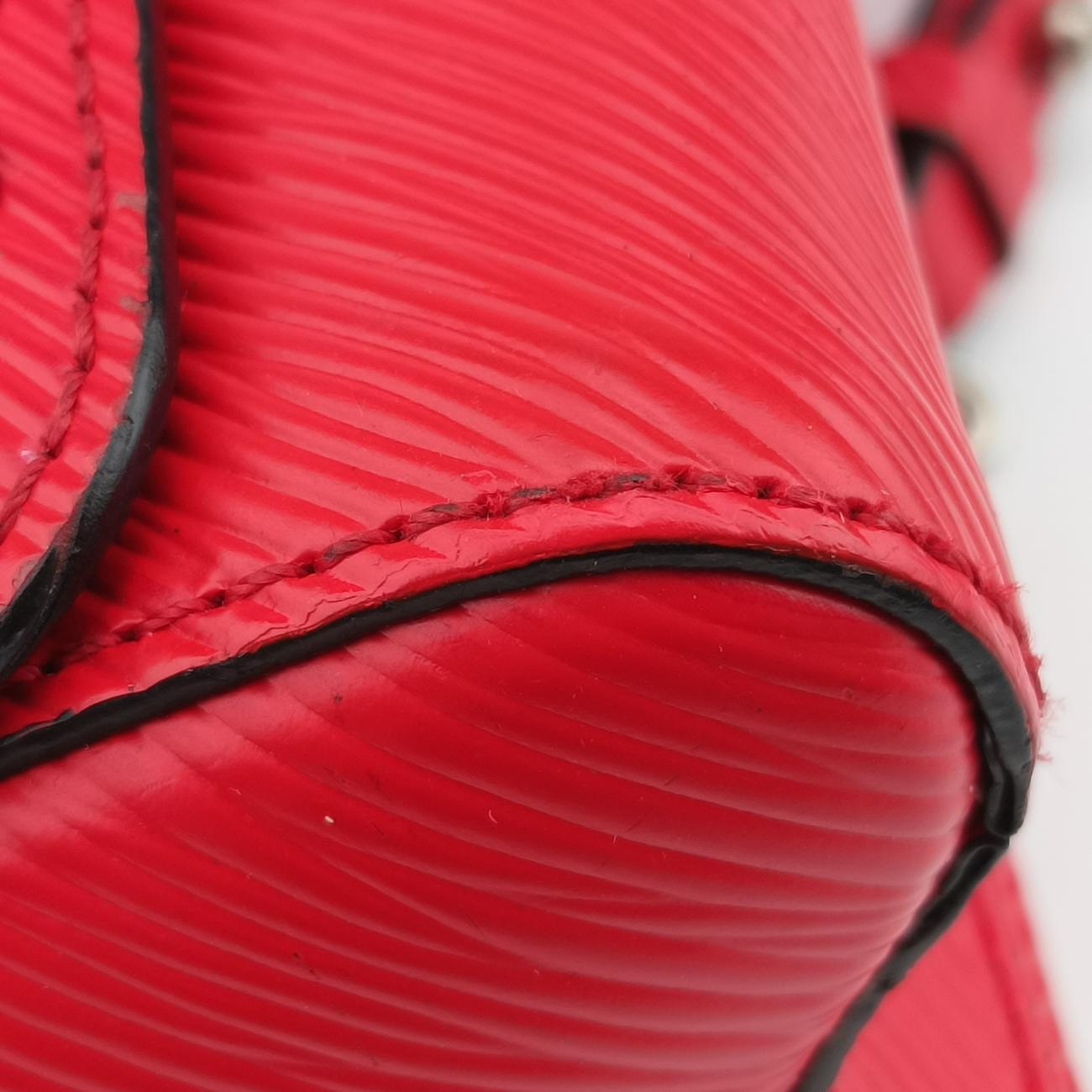 Pre-owned Louis Vuitton Twist MM Red Epi  shoulderbag | stylenewstar