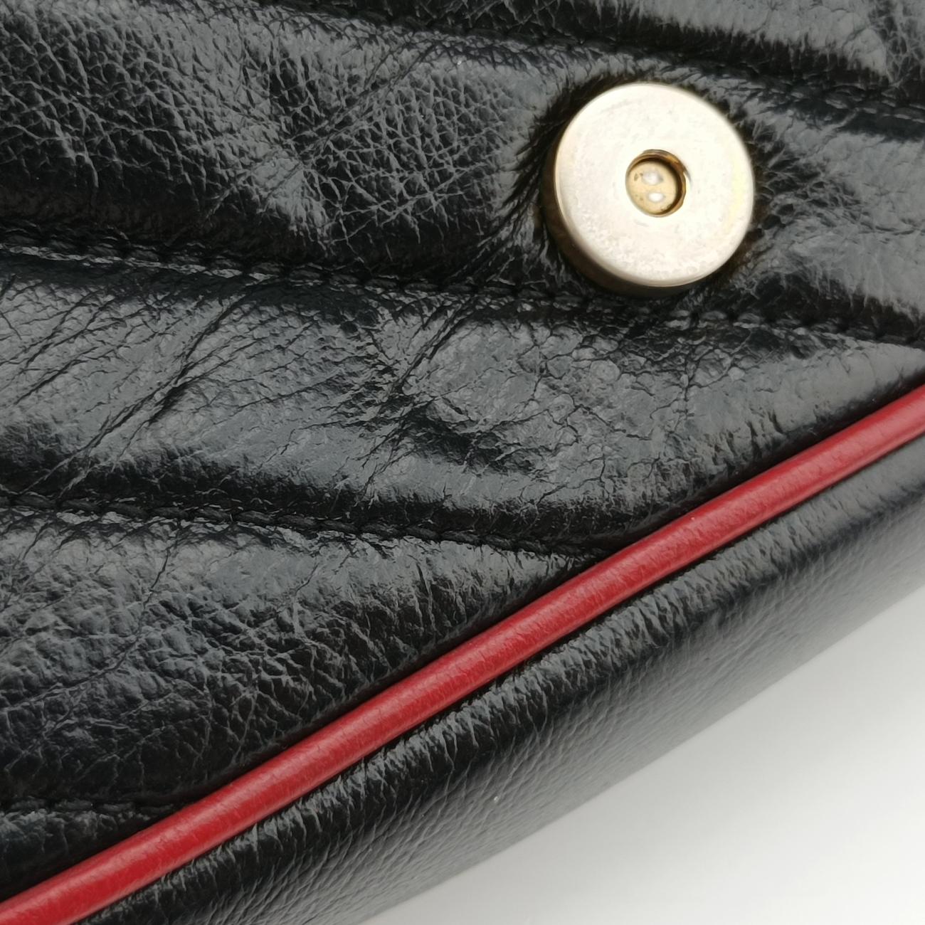 Secondhand Gucci GG Marmont Black×red Leather 574969 shoulderbag | stylenewstar