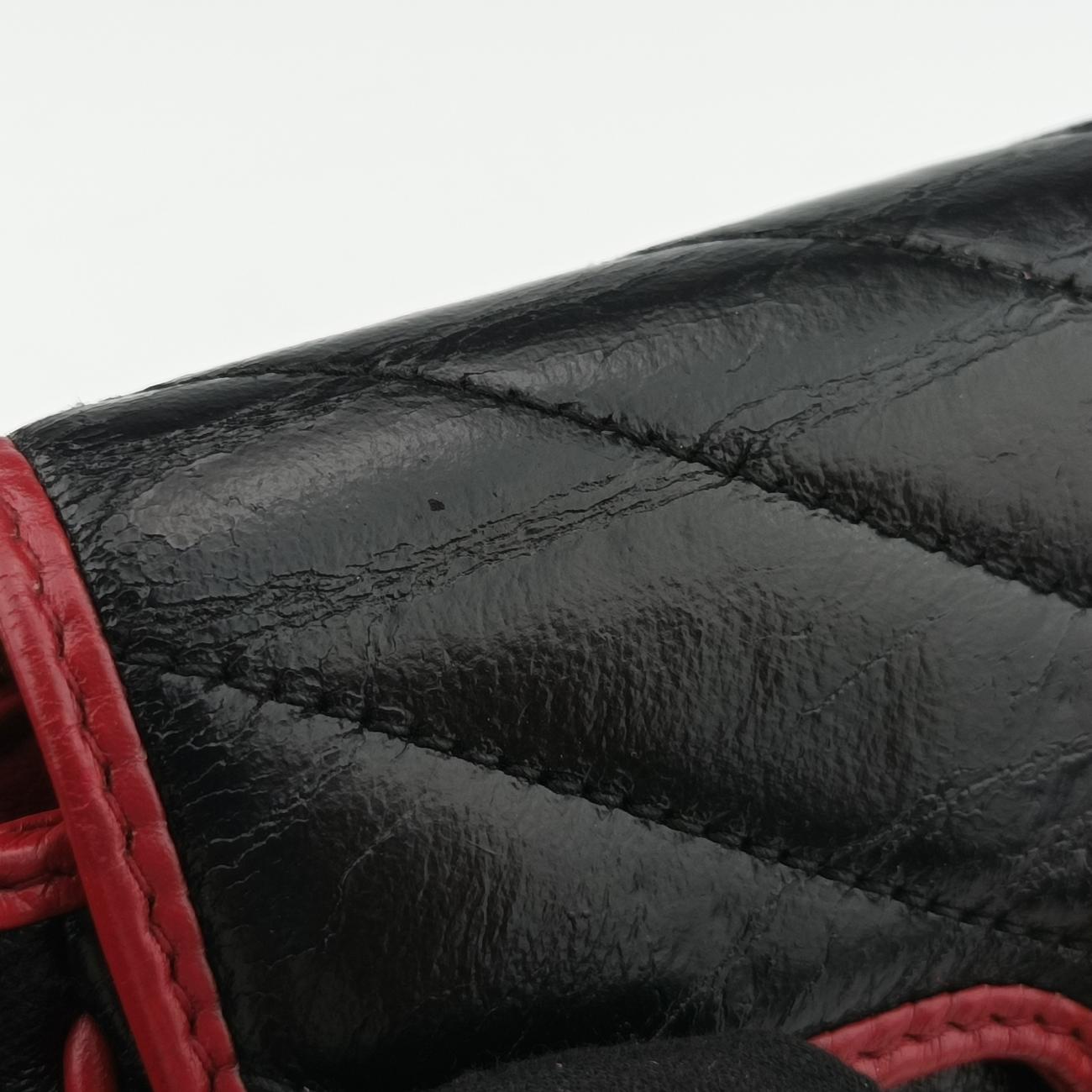 Secondhand Gucci GG Marmont Black×red Leather 574969 shoulderbag | stylenewstar