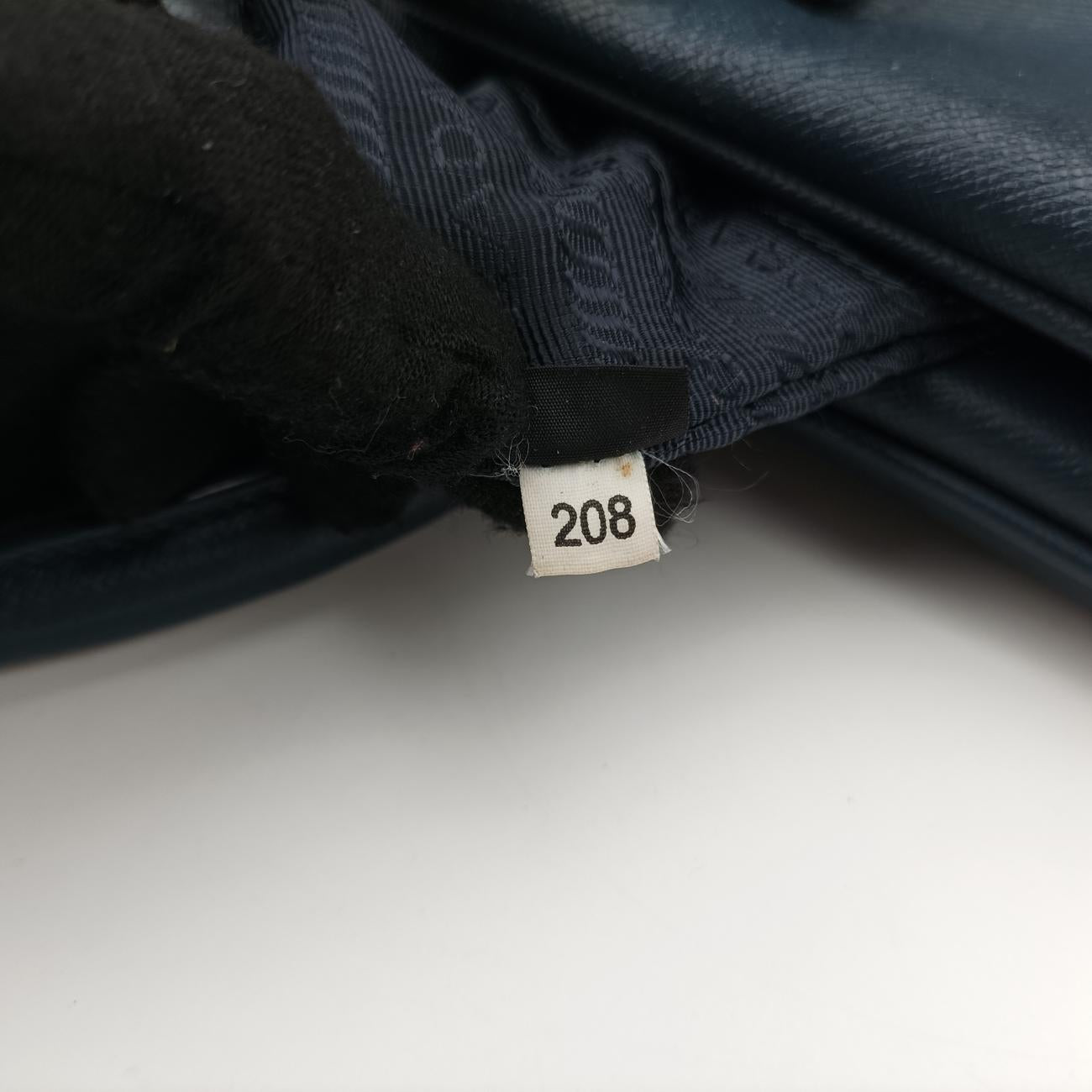 Pre-owned Prada business bag briefcase Navy SAFFIANO Leather 2VE363 handbag | stylenewstar