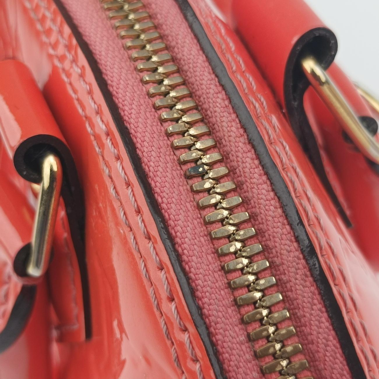 Pre-owned Louis Vuitton Alma BB ROSE LITCHI Vernis M90259 shoulderbag | stylenewstar