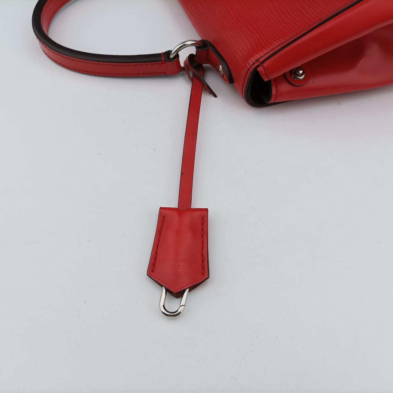 Vintage Louis Vuitton ClunyBB Red Epi M4205 shoulderbag | stylenewstar