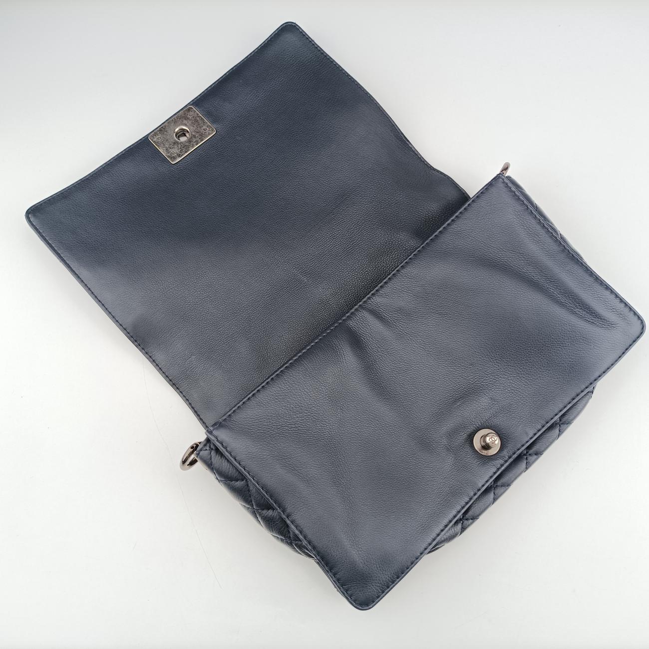 Pre-owned Chanel BOY CHANEL Navy Leather A67948 shoulderbag | stylenewstar