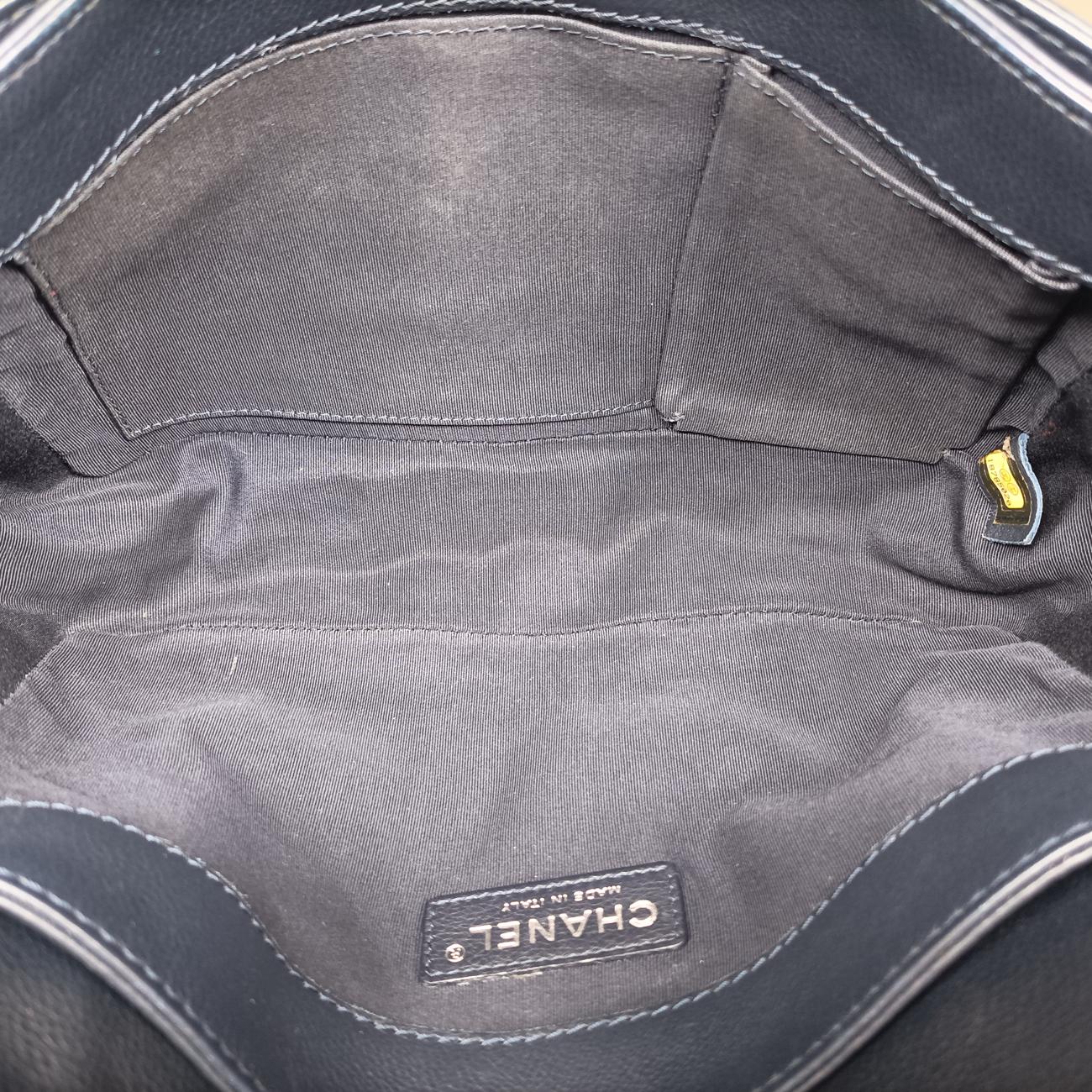 Pre-owned Chanel BOY CHANEL Navy Leather A67948 shoulderbag | stylenewstar