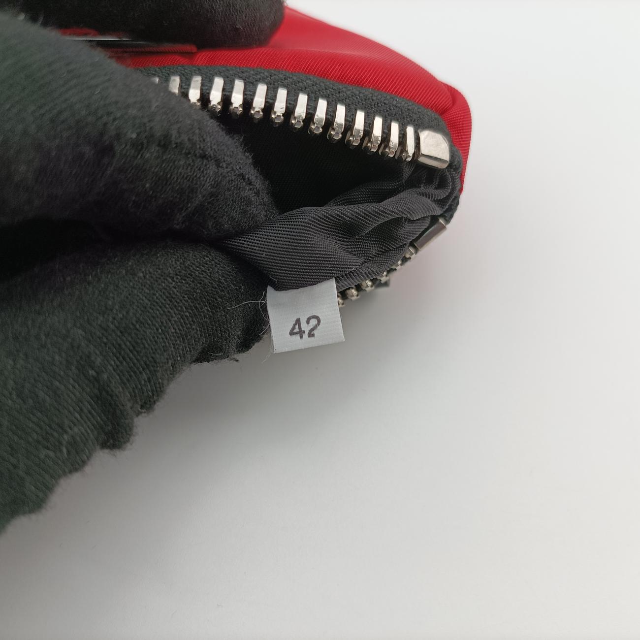 Pre-owned Prada Mini Pouch Coin Case Red×Black Nylon 1TT109 handbag | stylenewstar