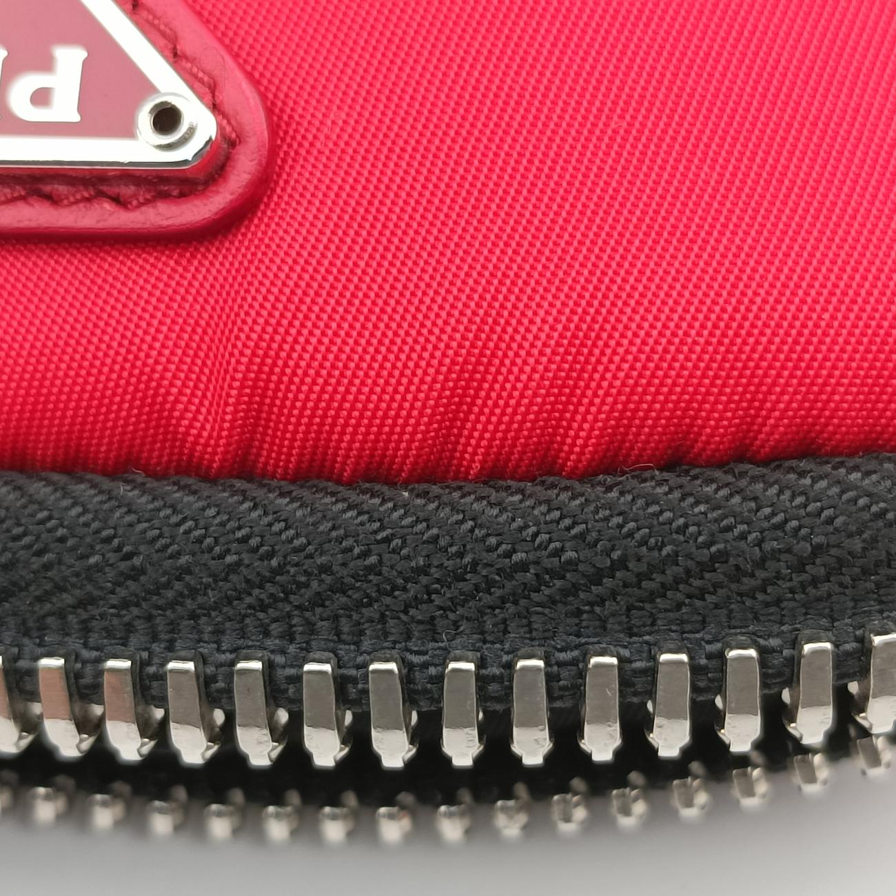 Pre-owned Prada Mini Pouch Coin Case Red×Black Nylon 1TT109 handbag | stylenewstar