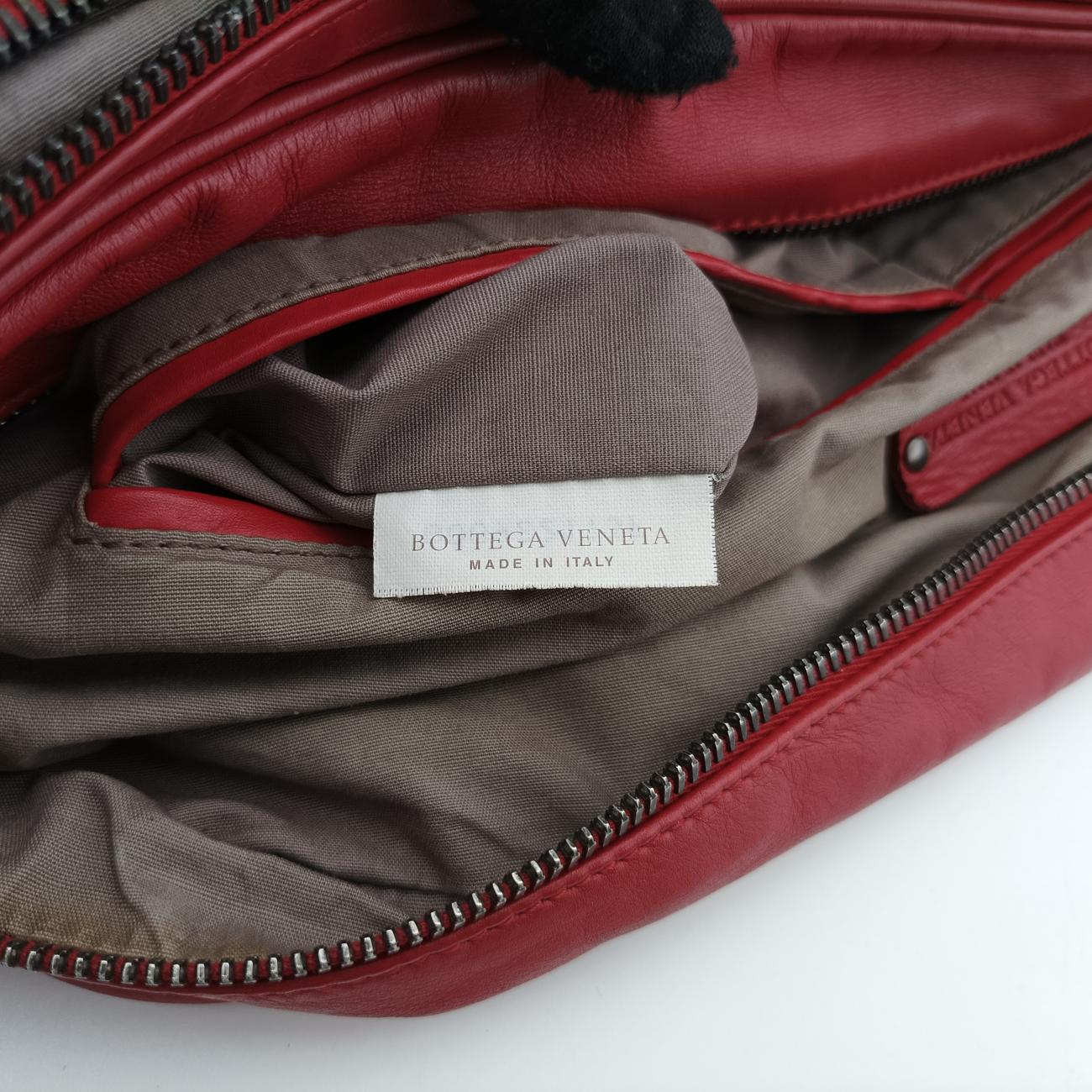 Pre-owned Bottega Veneta Intrecciato Red lambskin  handbag | stylenewstar