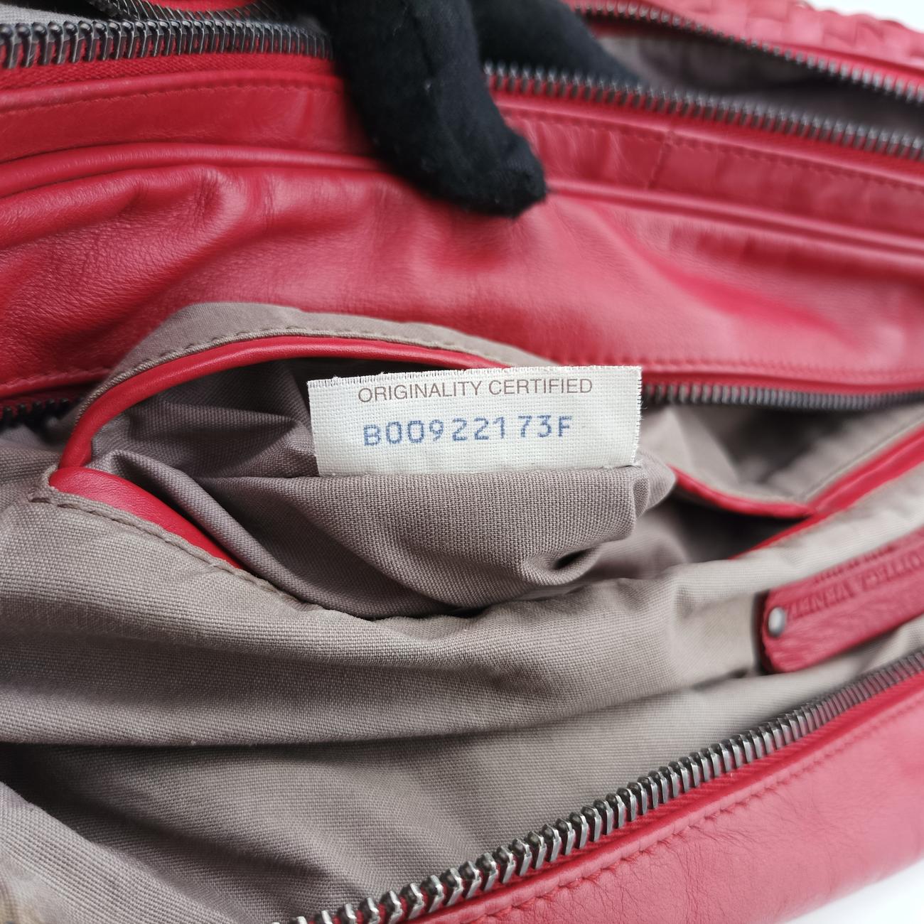 Pre-owned Bottega Veneta Intrecciato Red lambskin  handbag | stylenewstar