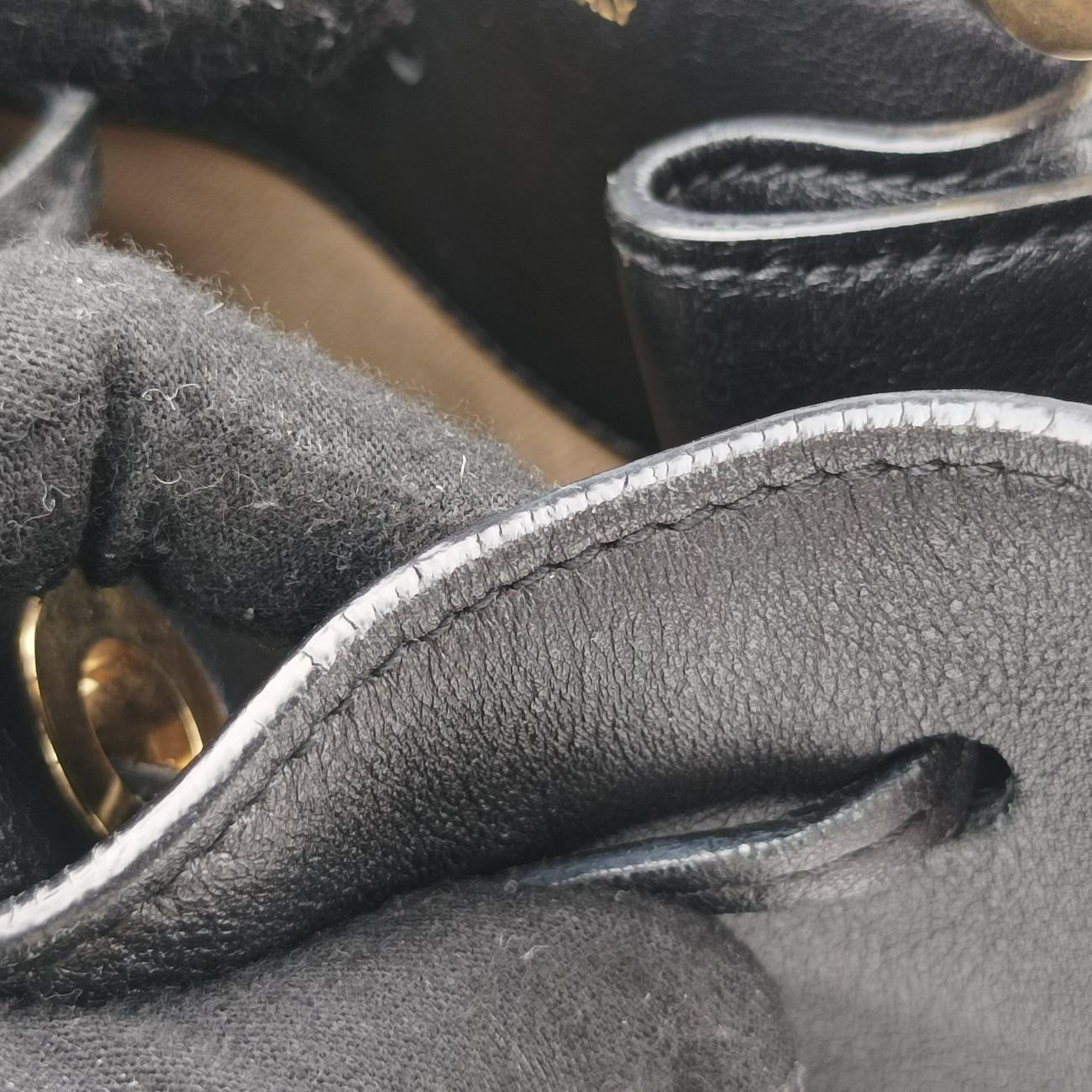 Pre-owned Chloe Gala Bucket Black Leather  shoulderbag | stylenewstar