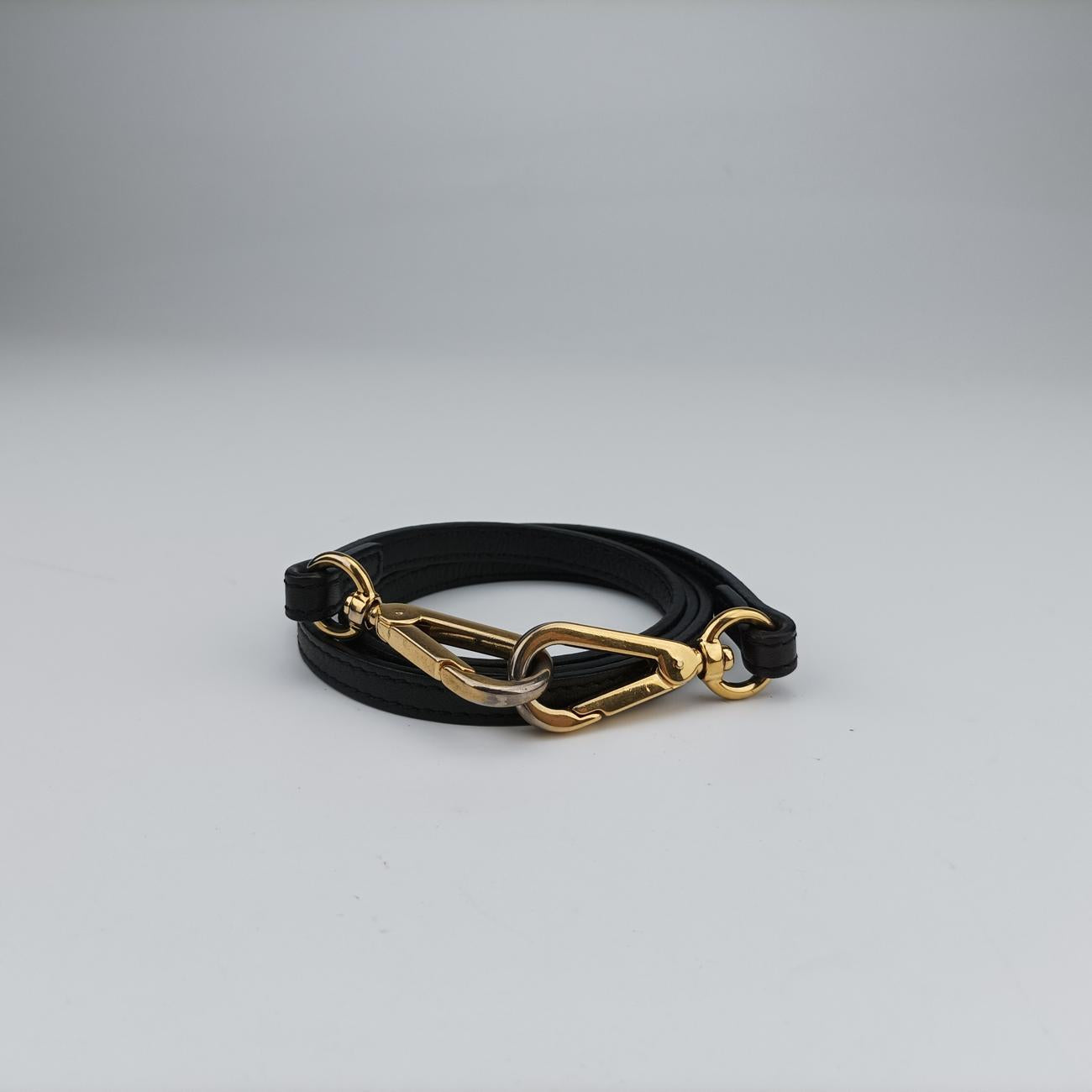 Pre-owned Chloe Gala Bucket Black Leather  shoulderbag | stylenewstar