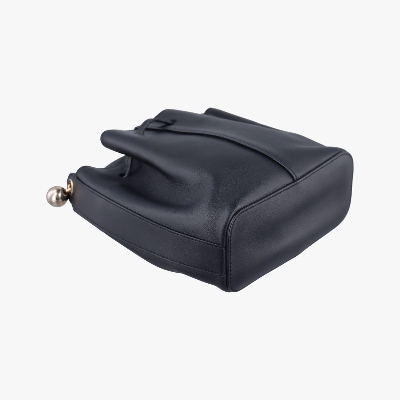 Pre-owned Chloe Gala Bucket Black Leather  shoulderbag | stylenewstar