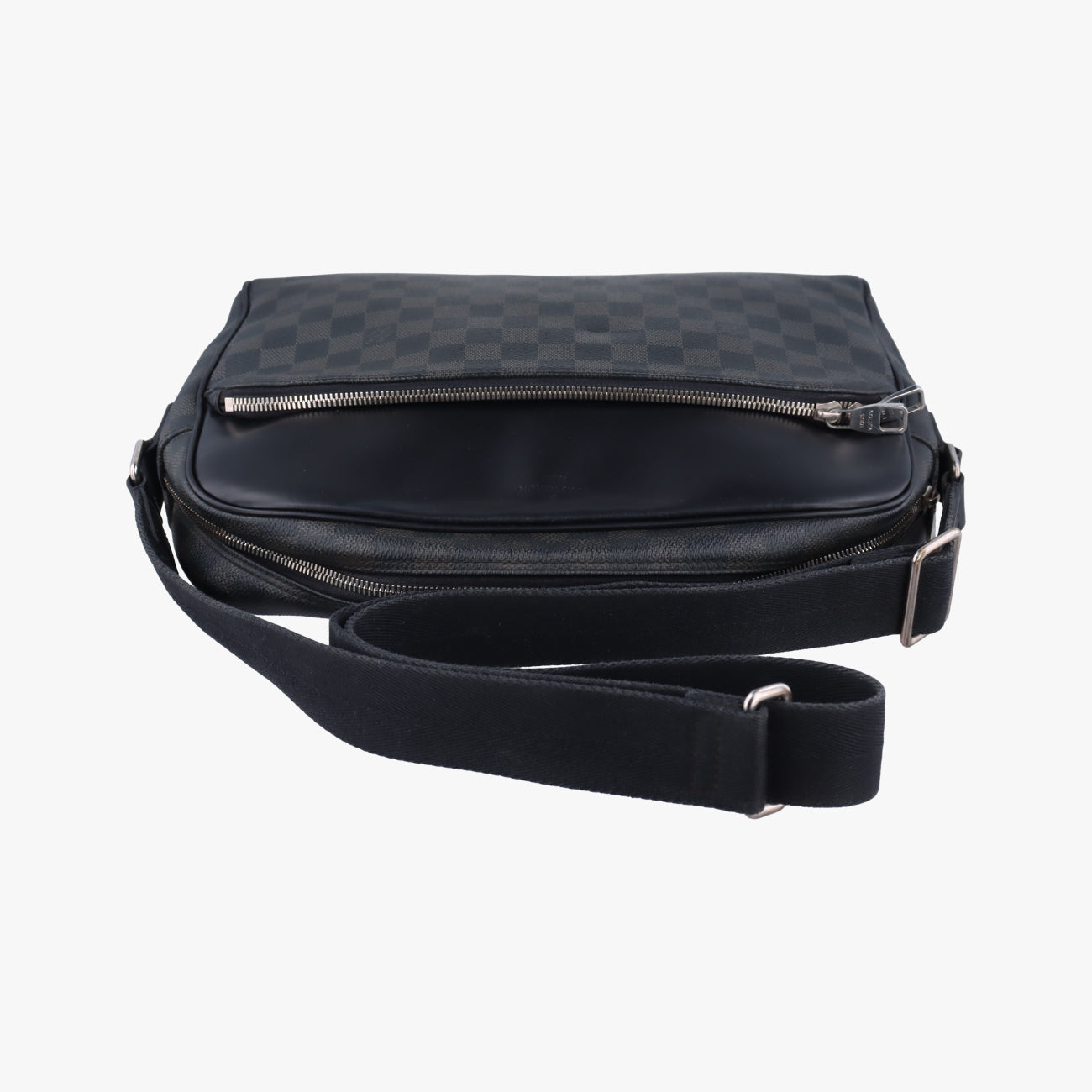 Pre-owned Louis Vuitton DAYTON PM Noir Damier Graphite N41408 shoulderbag | stylenewstar