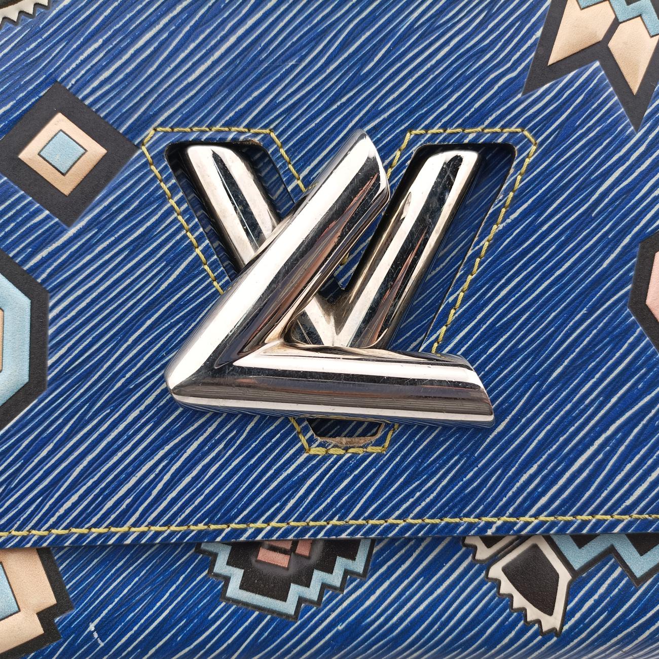 Vintage Louis Vuitton Twist MM Blue x Multicolor Epi M54865 shoulderbag | stylenewstar