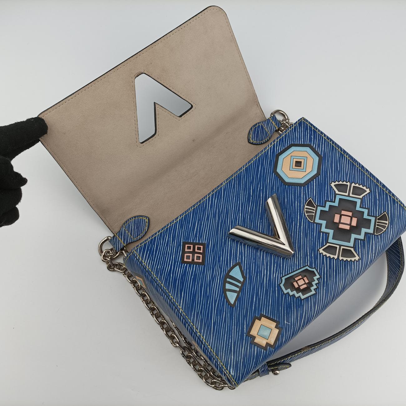 Vintage Louis Vuitton Twist MM Blue x Multicolor Epi M54865 shoulderbag | stylenewstar