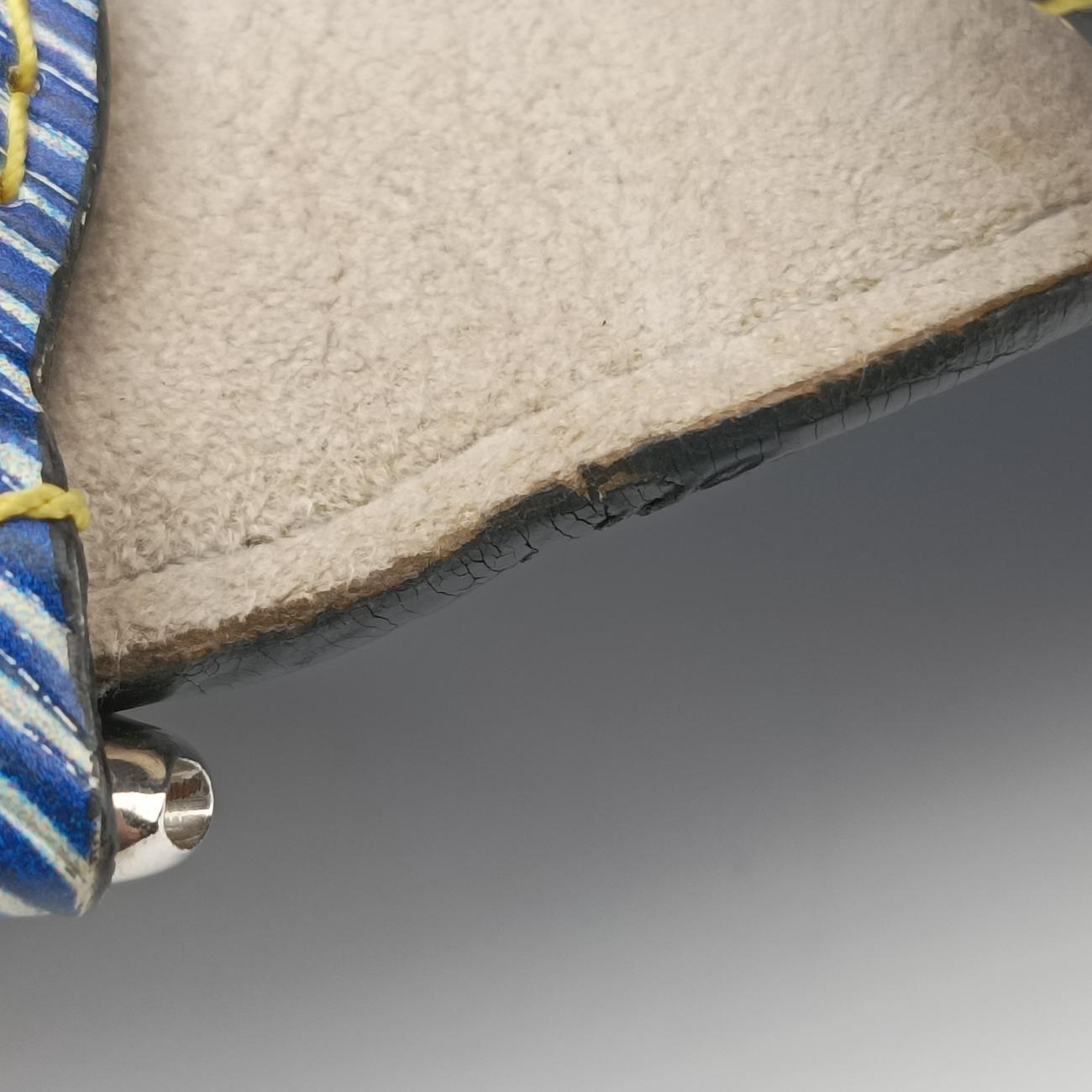 Vintage Louis Vuitton Twist MM Blue x Multicolor Epi M54865 shoulderbag | stylenewstar