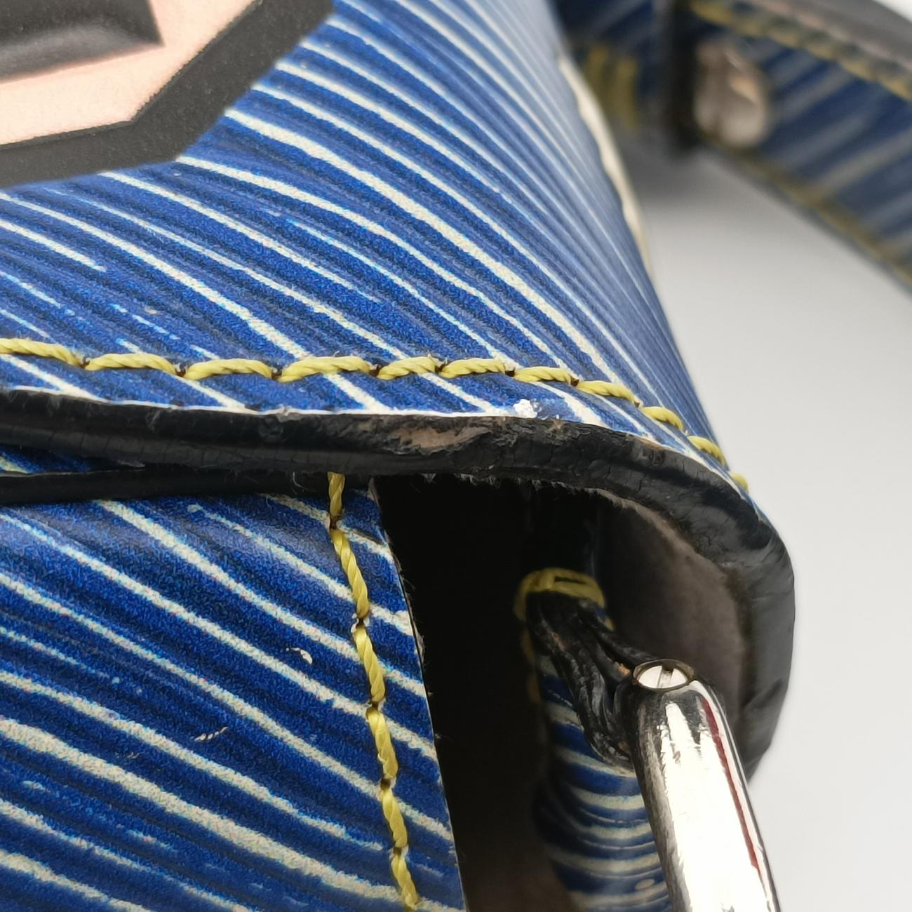 Vintage Louis Vuitton Twist MM Blue x Multicolor Epi M54865 shoulderbag | stylenewstar