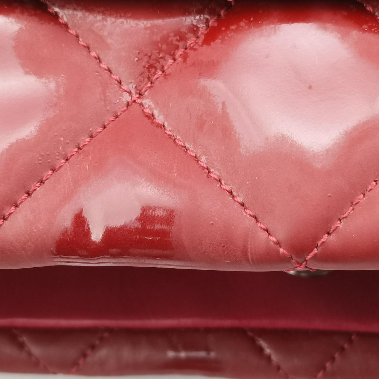 Secondhand Chanel Timeless CC Shopping Red Patent A67290 shoulderbag | stylenewstar