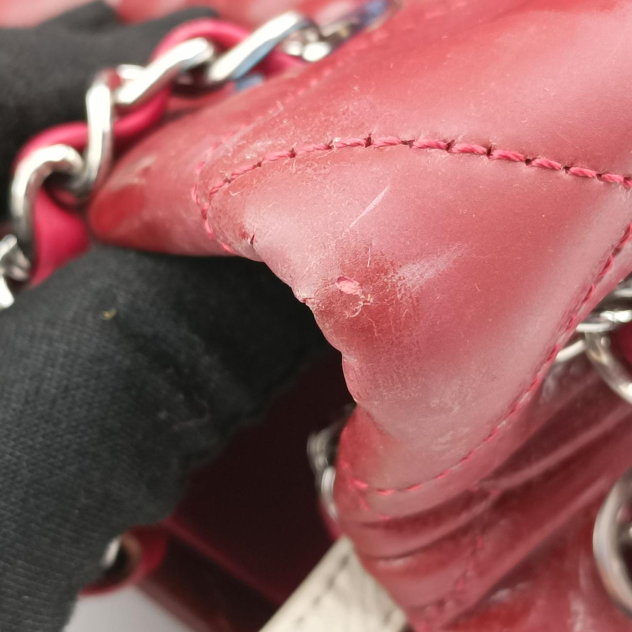 Secondhand Chanel Timeless CC Shopping Red Patent A67290 shoulderbag | stylenewstar