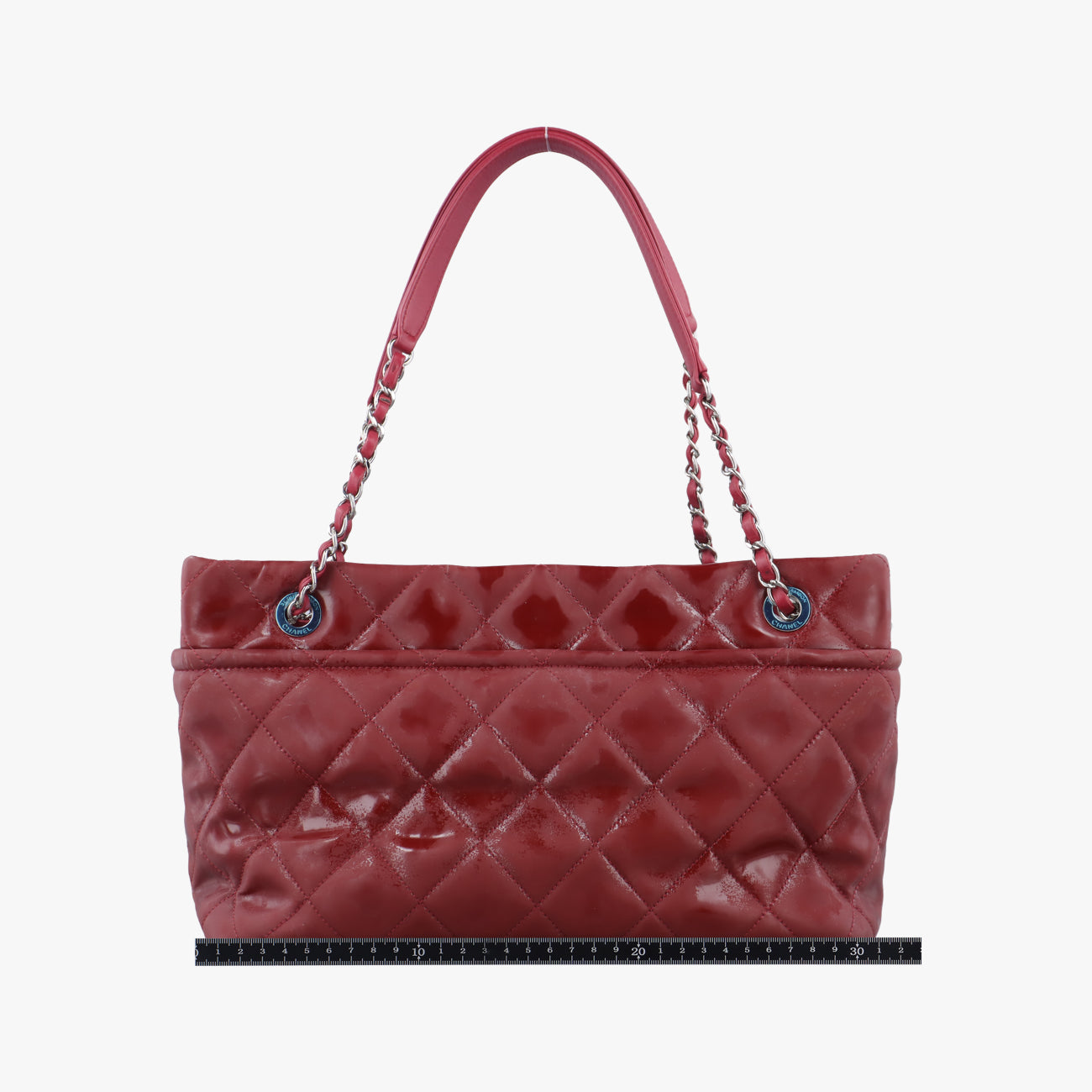Secondhand Chanel Timeless CC Shopping Red Patent A67290 shoulderbag | stylenewstar