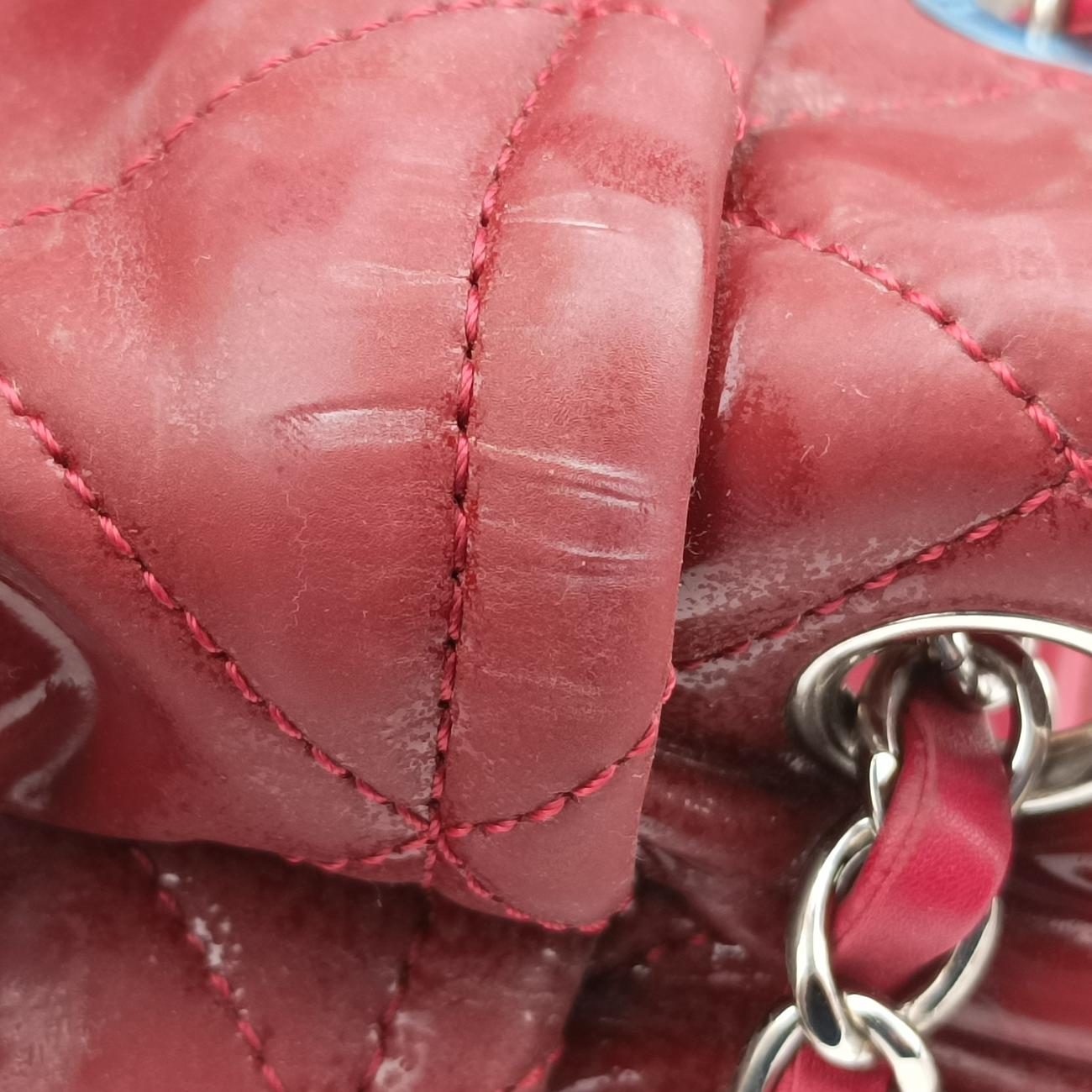 Secondhand Chanel Timeless CC Shopping Red Patent A67290 shoulderbag | stylenewstar