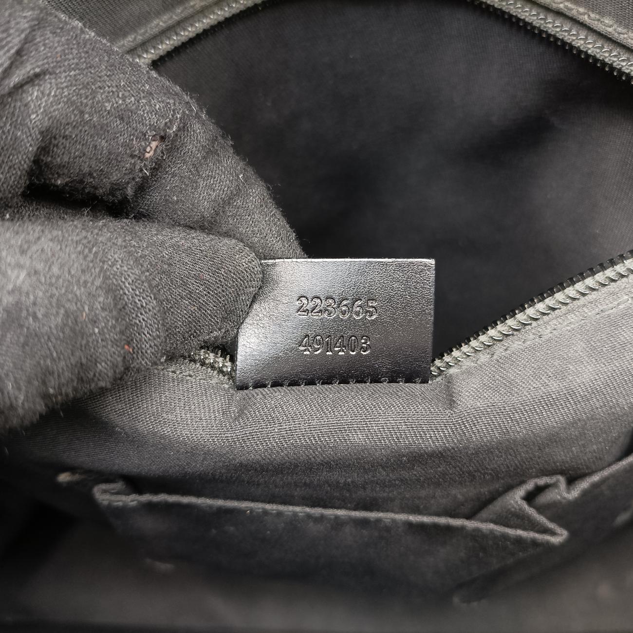 Secondhand Gucci Guccissima Messenger Black Leather 223665 shoulderbag | stylenewstar