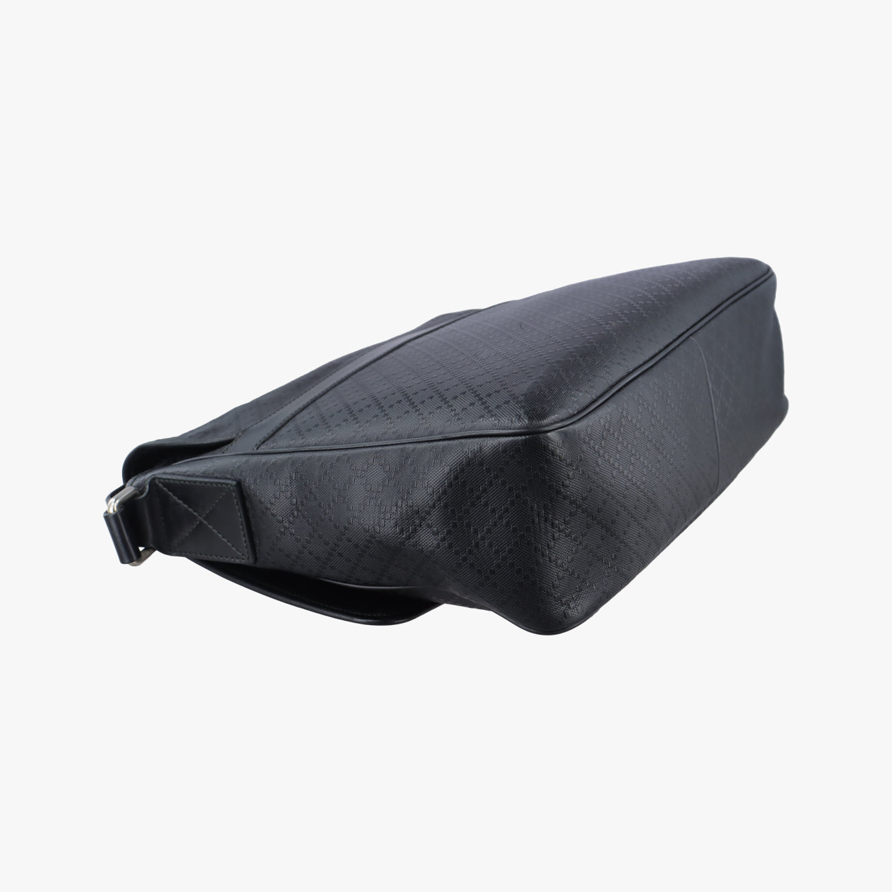 Secondhand Gucci Guccissima Messenger Black Leather 223665 shoulderbag | stylenewstar