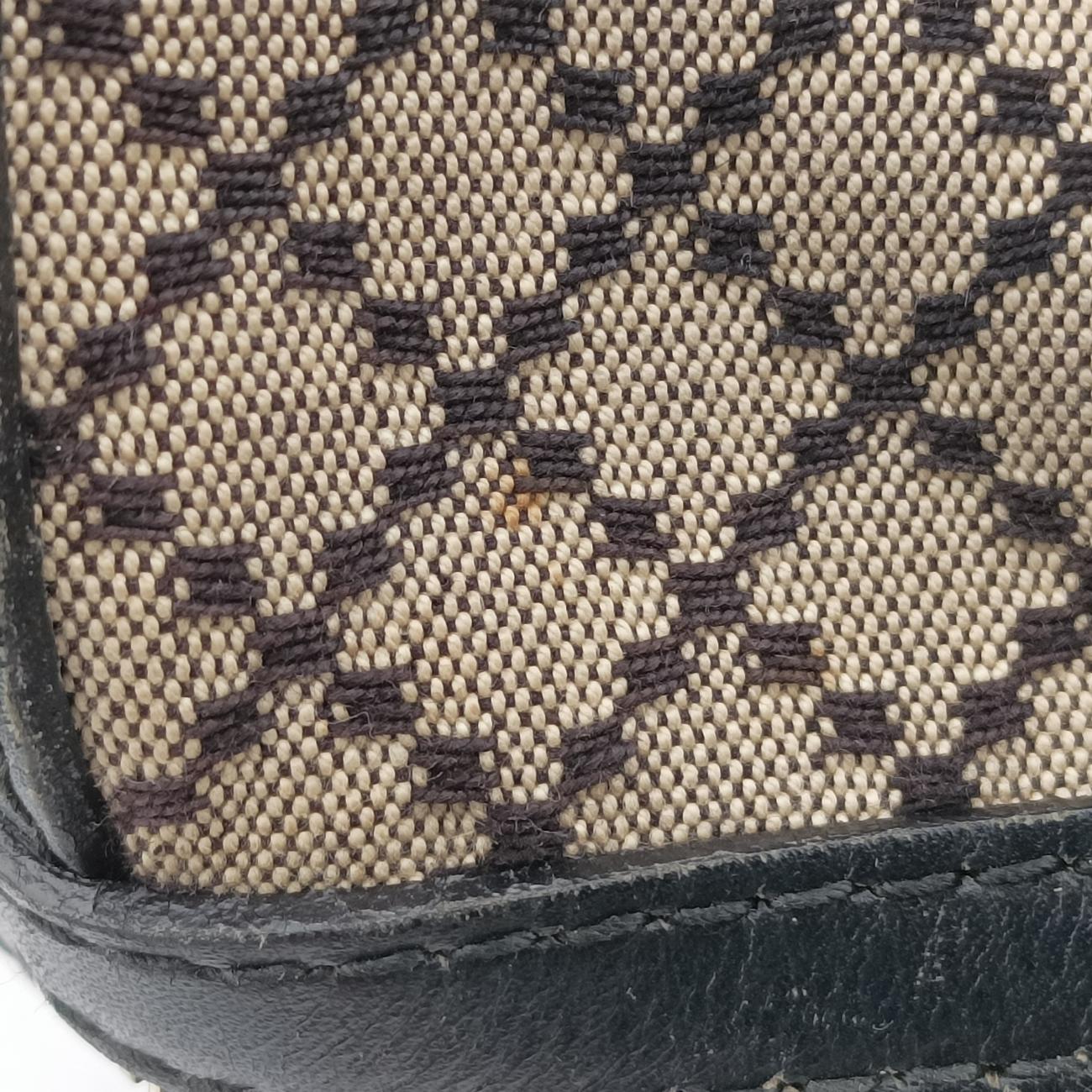 Pre-owned Gucci Sherry Line Beige x black x brown Leather x canvas 247205 shoulderbag | stylenewstar