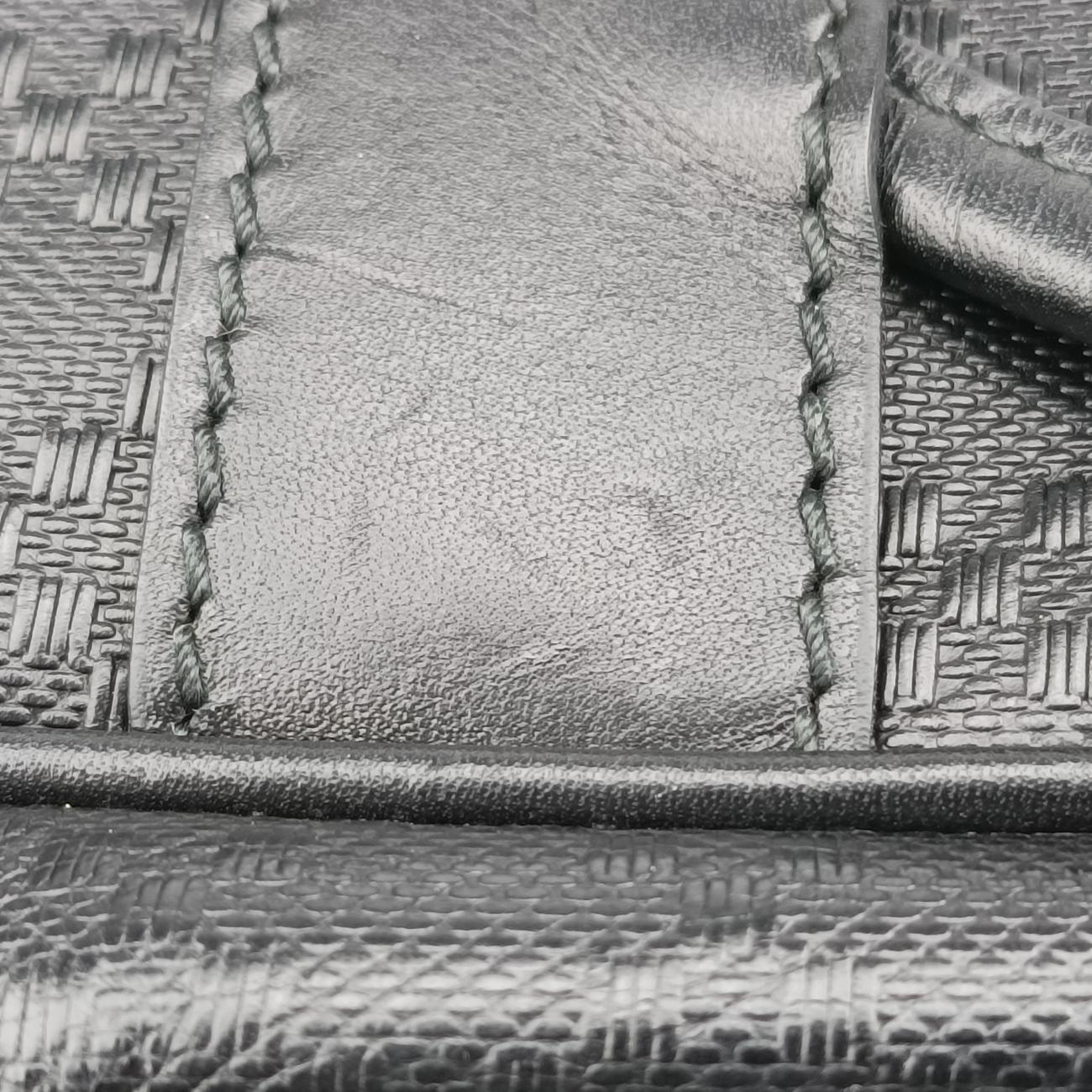 Pre-owned Gucci Guccissima Messenger Black Leather 223665 shoulderbag | stylenewstar