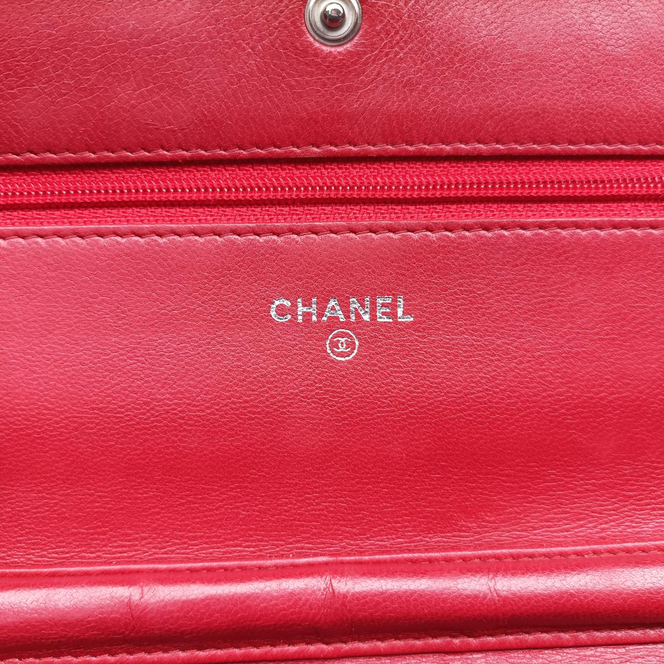 Pre-owned Chanel camellia Red lambskin A47421 shoulderbag | stylenewstar