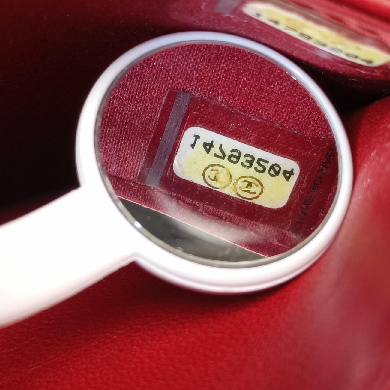 Pre-owned Chanel camellia Red lambskin A47421 shoulderbag | stylenewstar